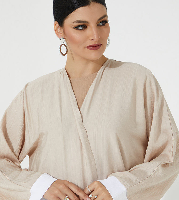 MOiSTREET  Beige And White Babus Color block Abaya