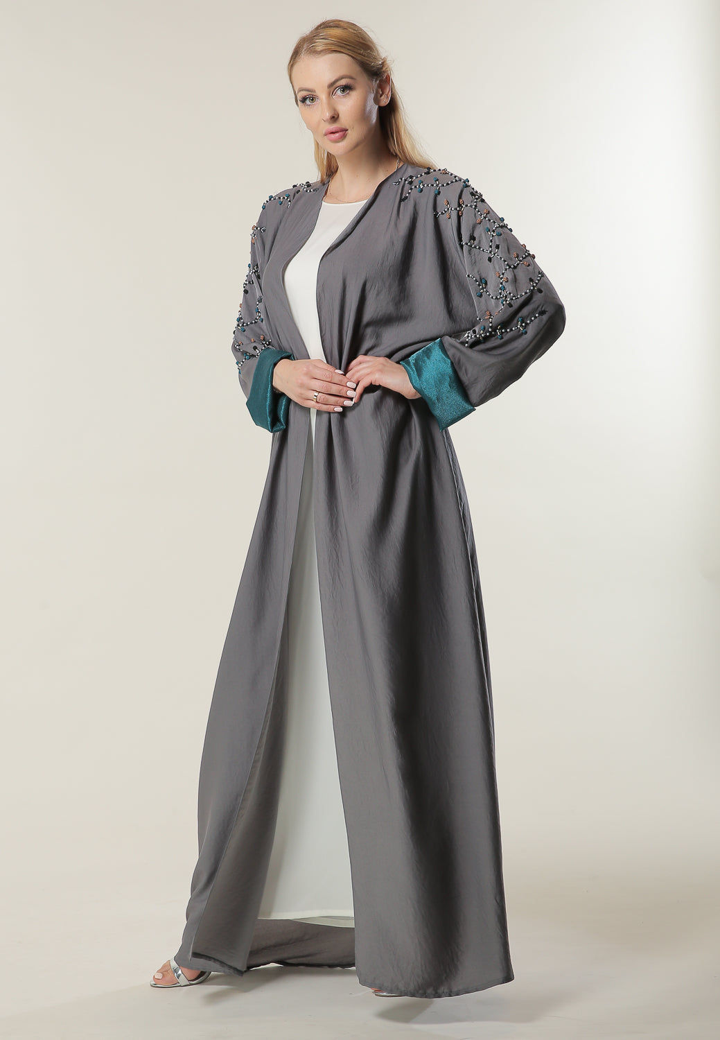 MOiSTREET Hand Embroidery Grey Abaya