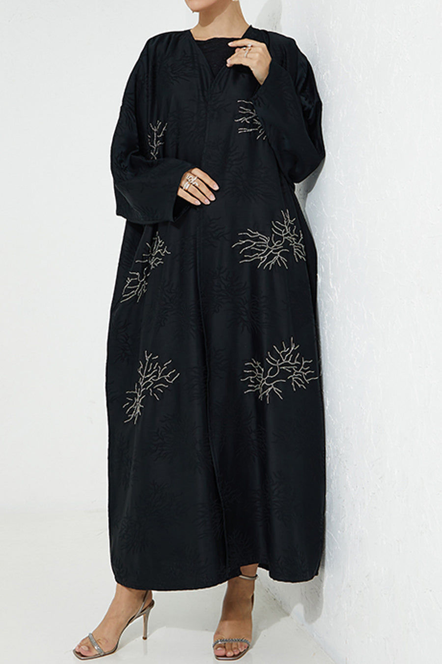 MOiSTREET  Black Jacquard Embroidered Abaya
