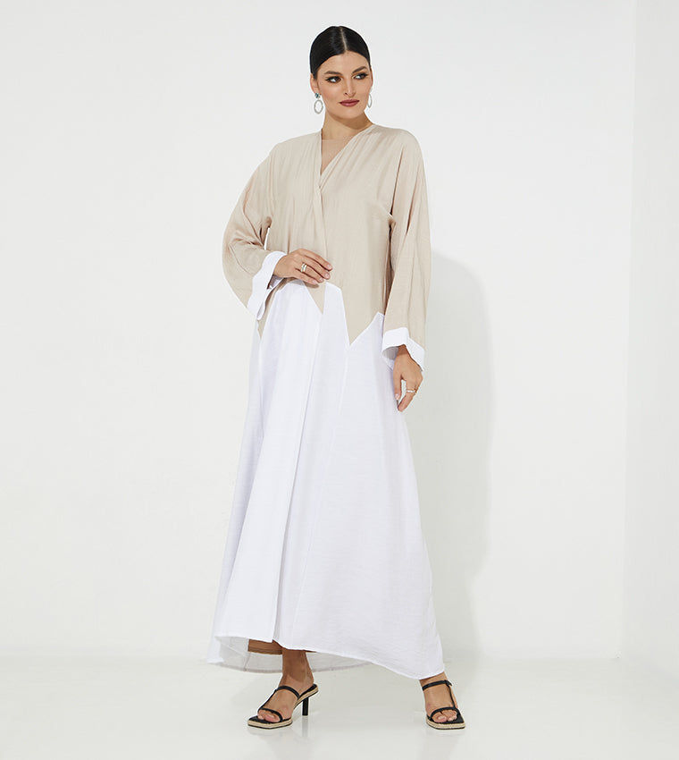 MOiSTREET  Beige And White Babus Color block Abaya