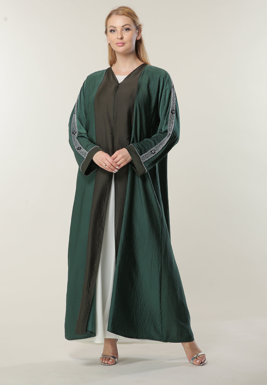 MOiSTREET Green Colorblock Abaya with Handwork