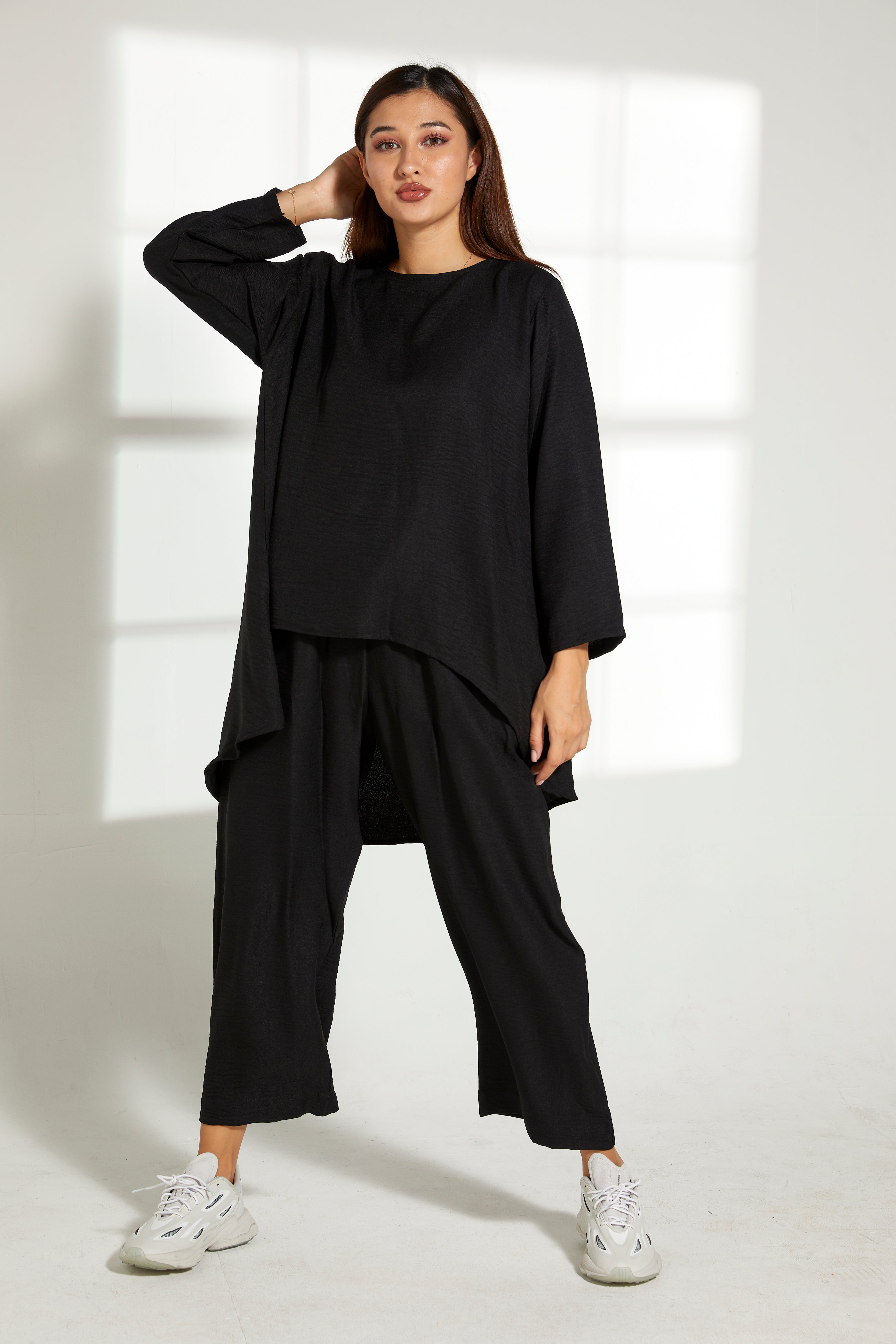 MOiSTREET Black CEY Mélange Fabric Top And Pants Set