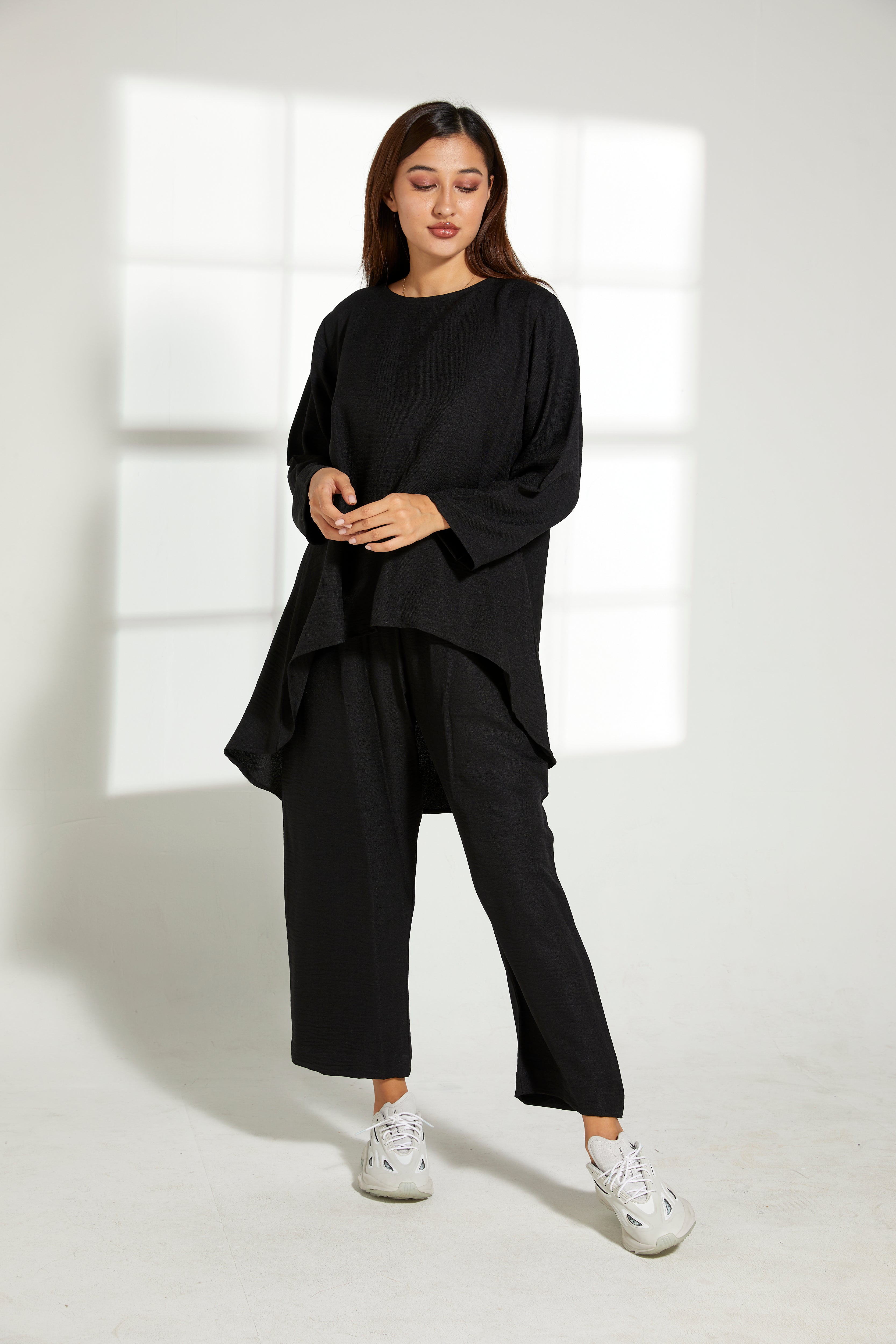 MOiSTREET Black CEY Mélange Fabric Top And Pants Set
