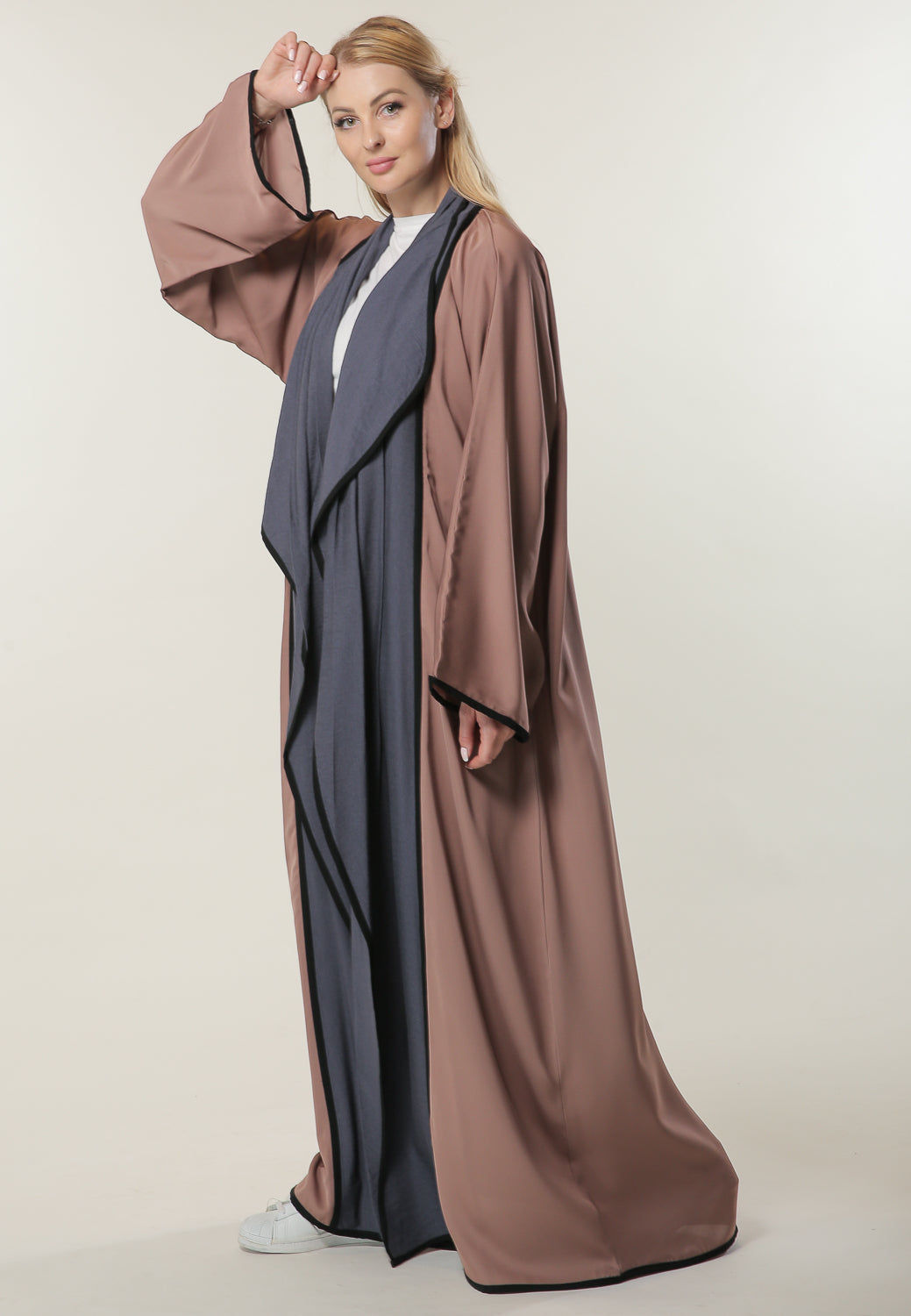 MOiSTREET Casual Colorblock  Abaya
