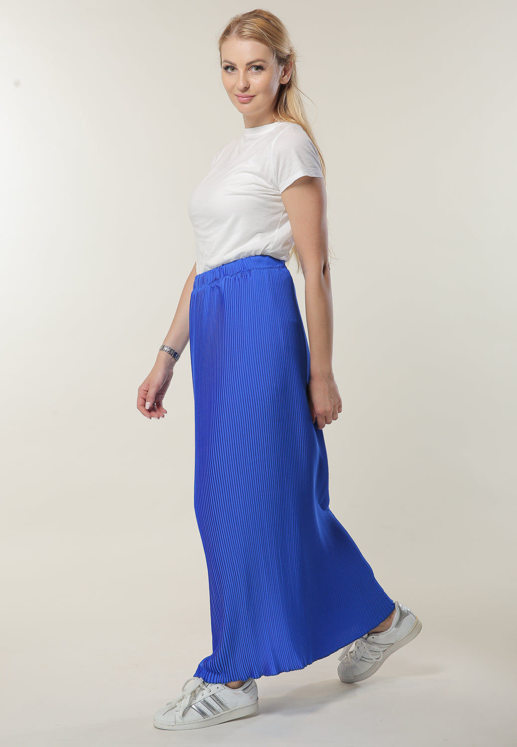 MOiSTREET Long Pleated Blue Skirt
