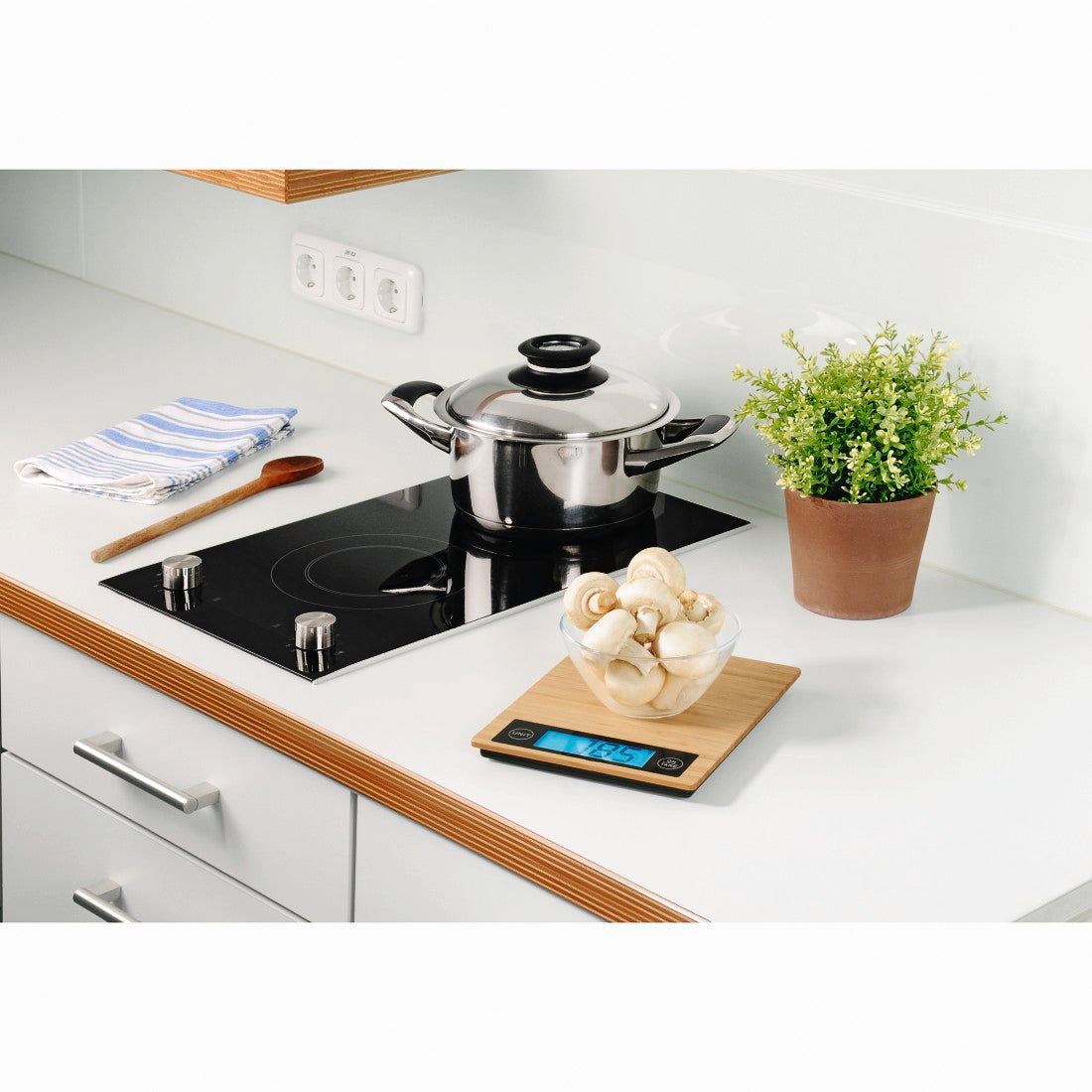 XAVAX 113956  "Philina" Kitchen Scales, bamboo