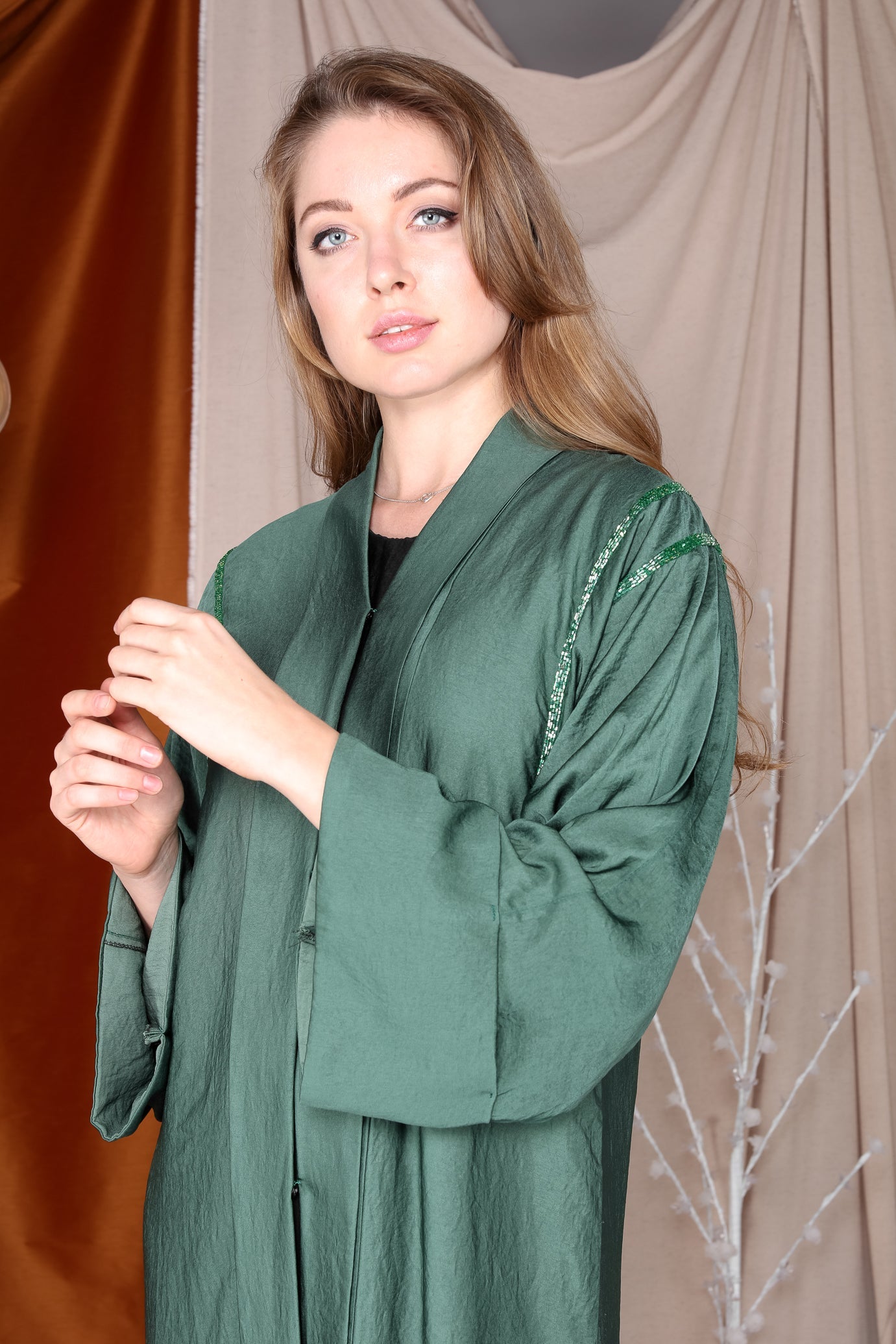 MOiSTREET Green Abaya with Hand Embroidery