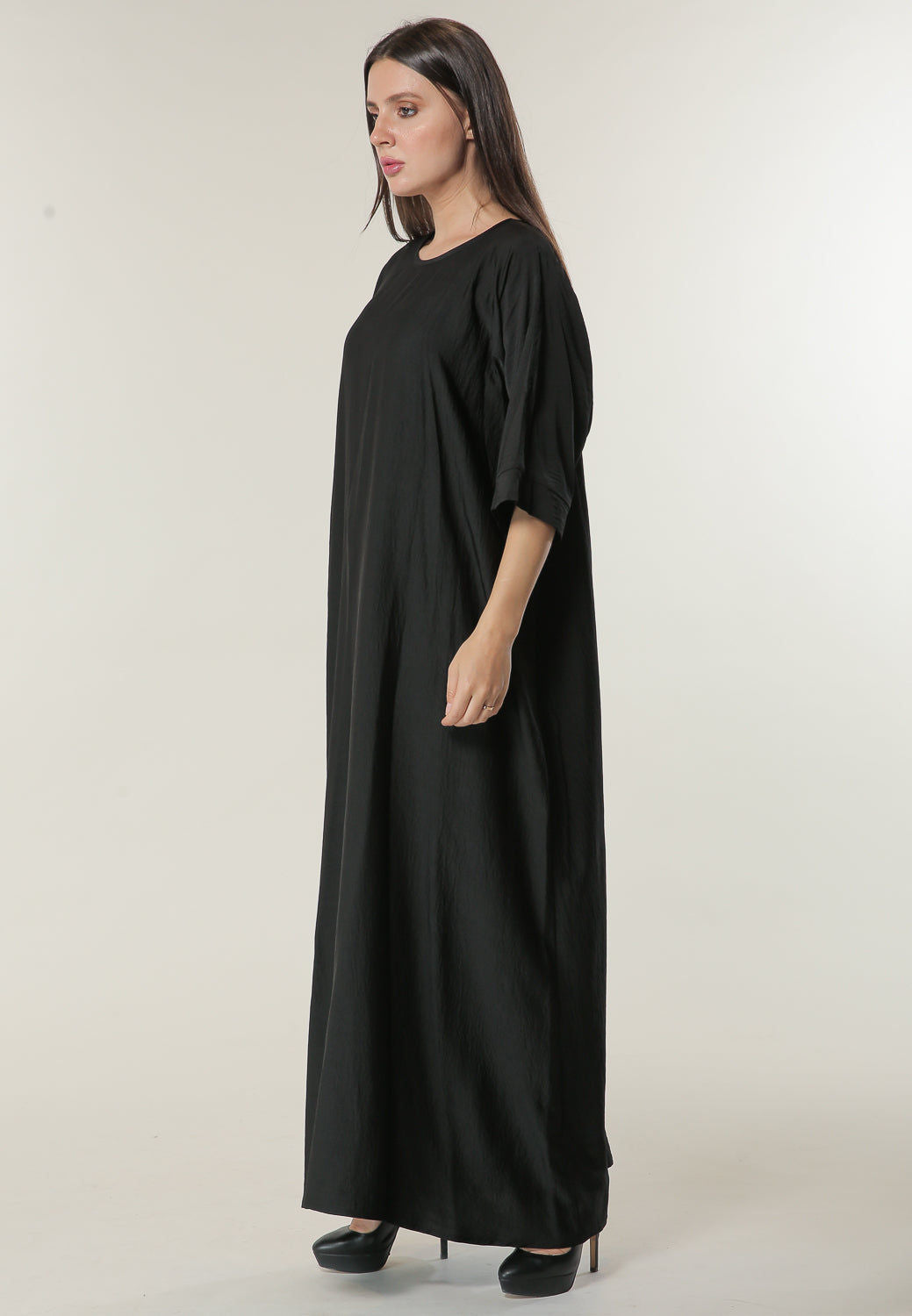 MOiSTREET Classic Black Under Abaya