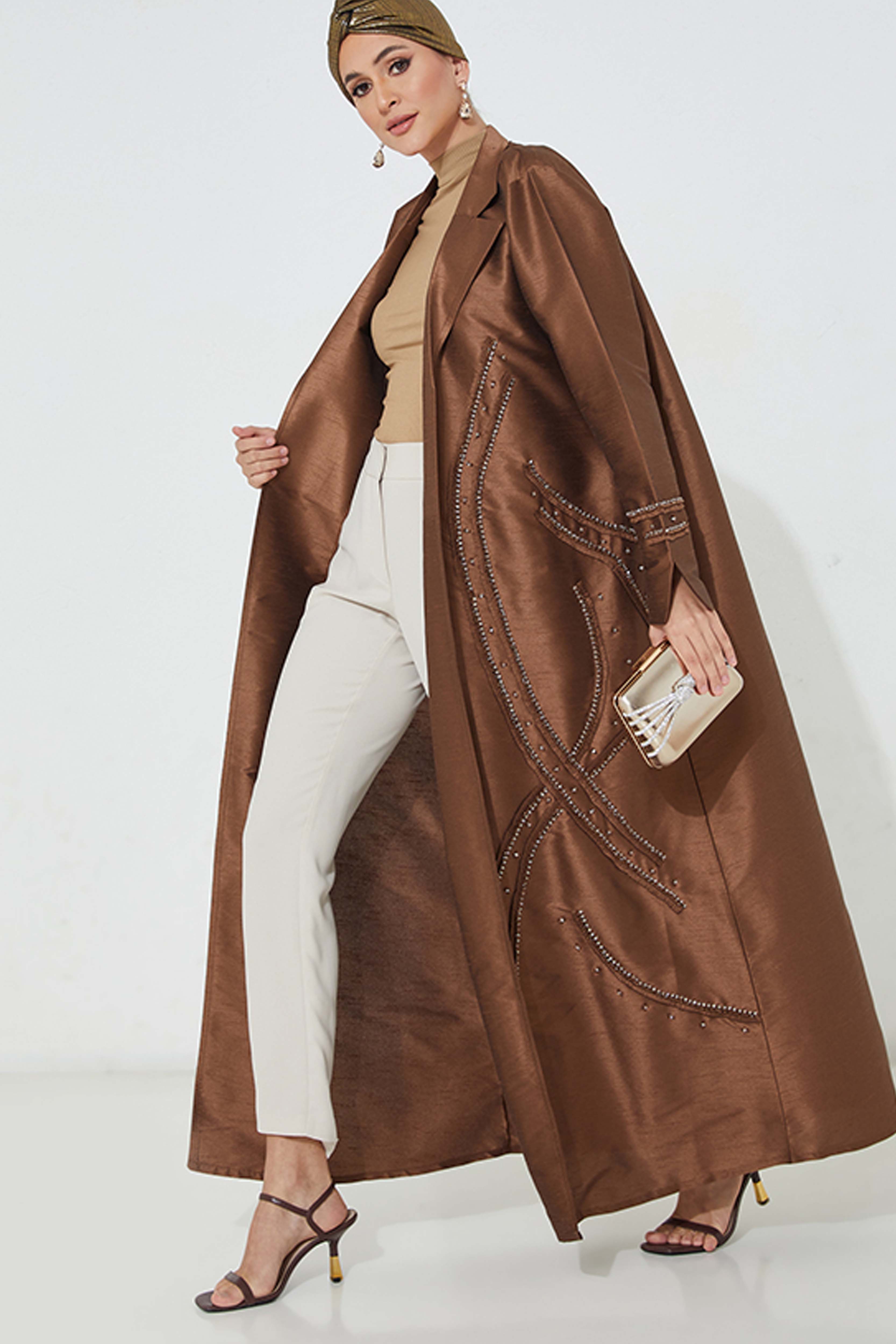 MOiSTREET  Hindi Harir Brown Embellished Abaya