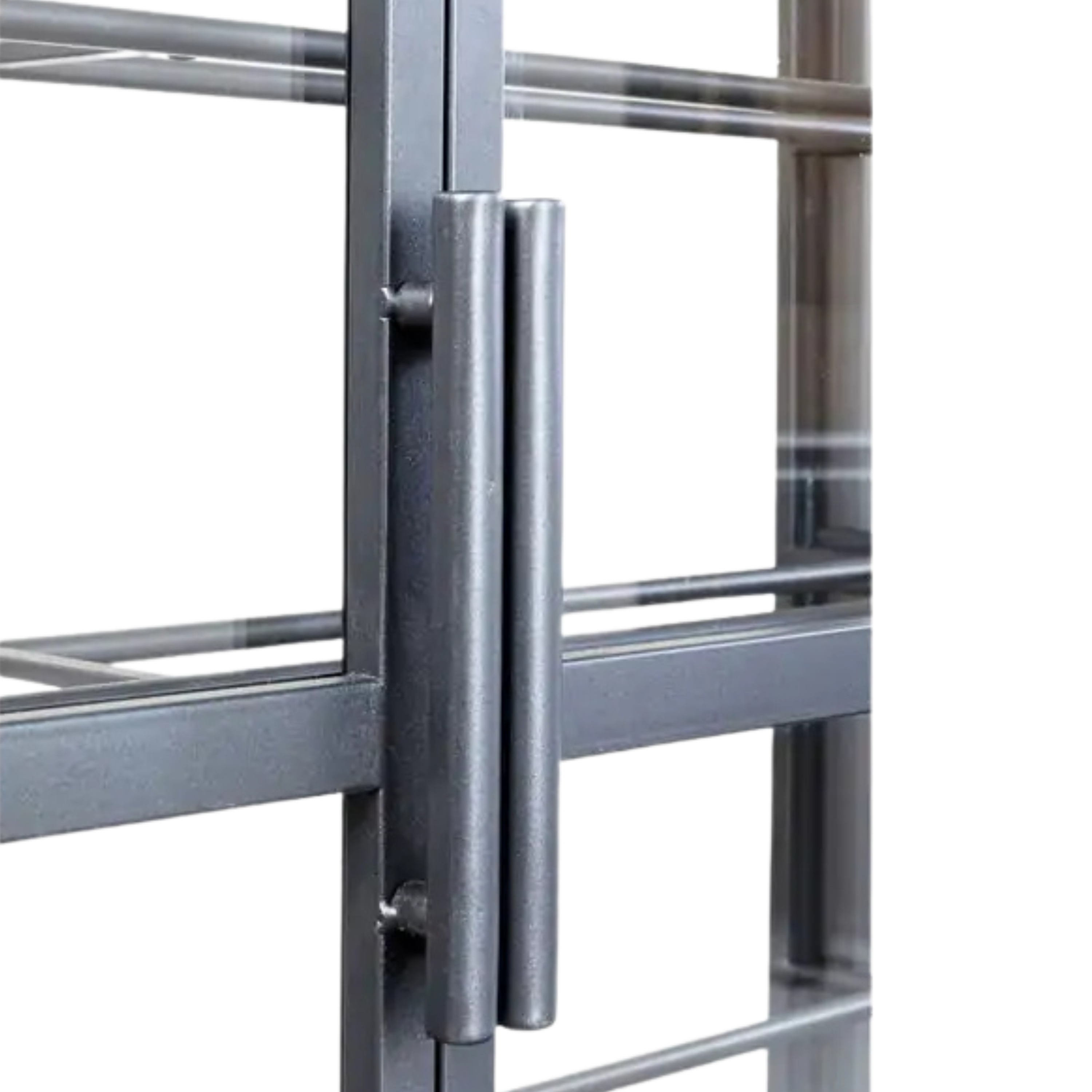 رف النبيذ سوري