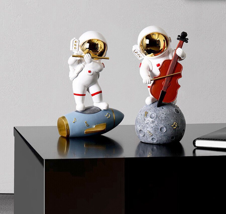 Astronaut Decoration Music Band Resin Astronaut Ornament Spaceman Model Gift