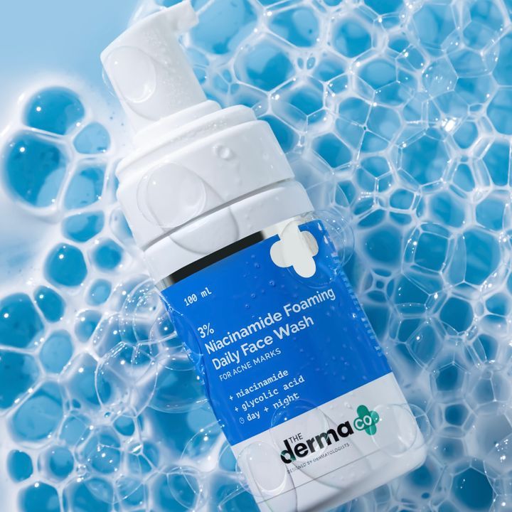 The Derma Co 3٪ نياسيناميد فاش واش 100 مل