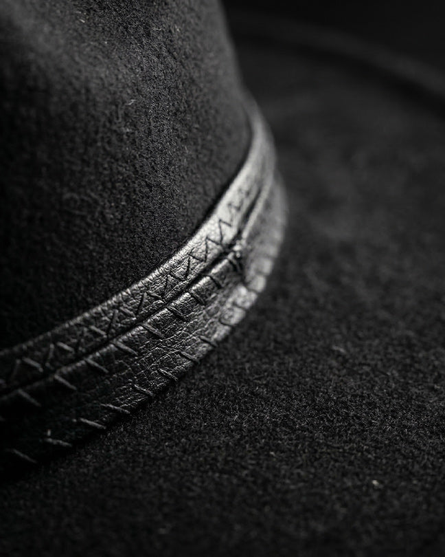 By Carmenzo black knight unisex hat