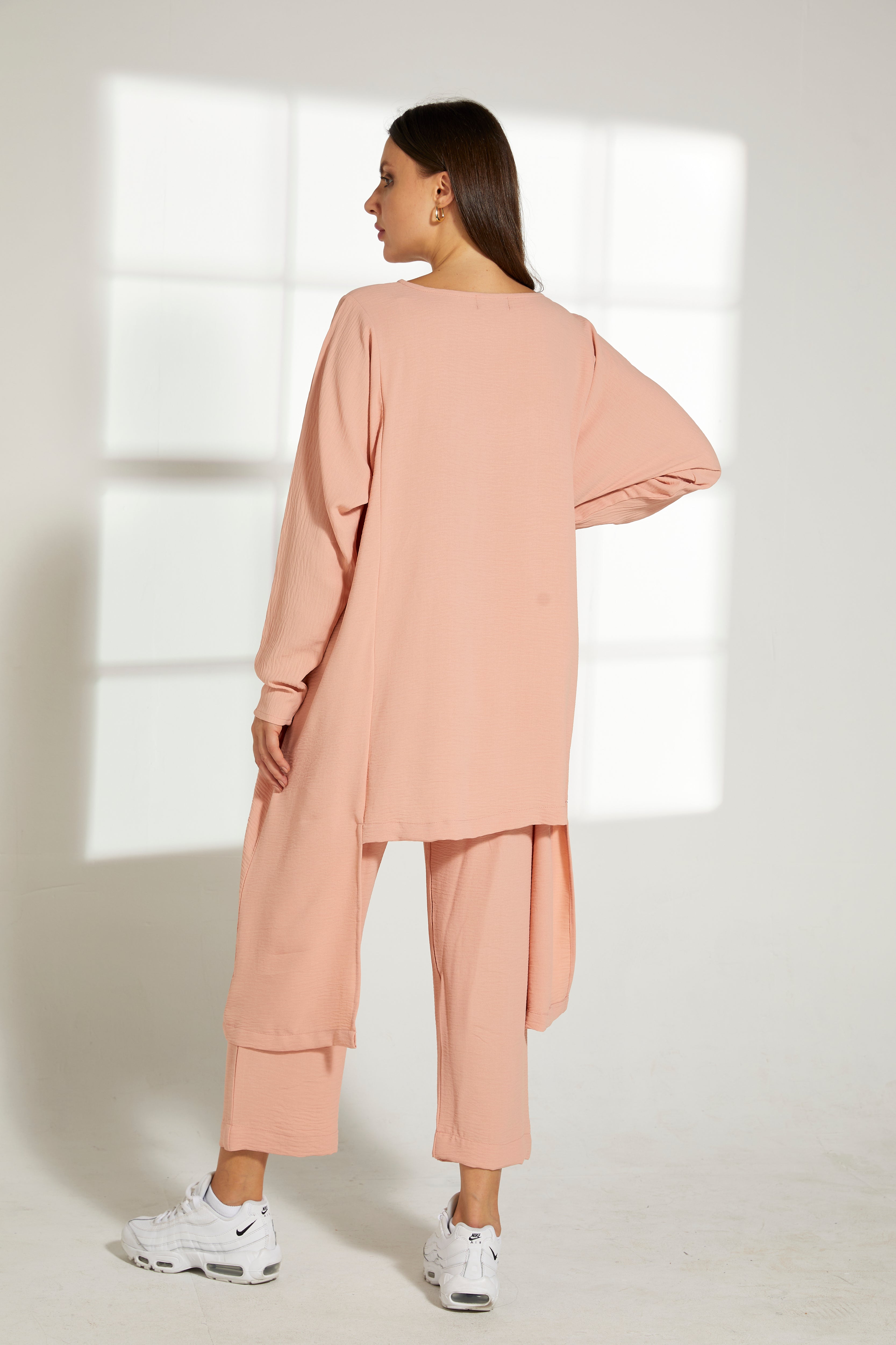 MOiSTREET Peach CEY Fabric Top And Pants Set