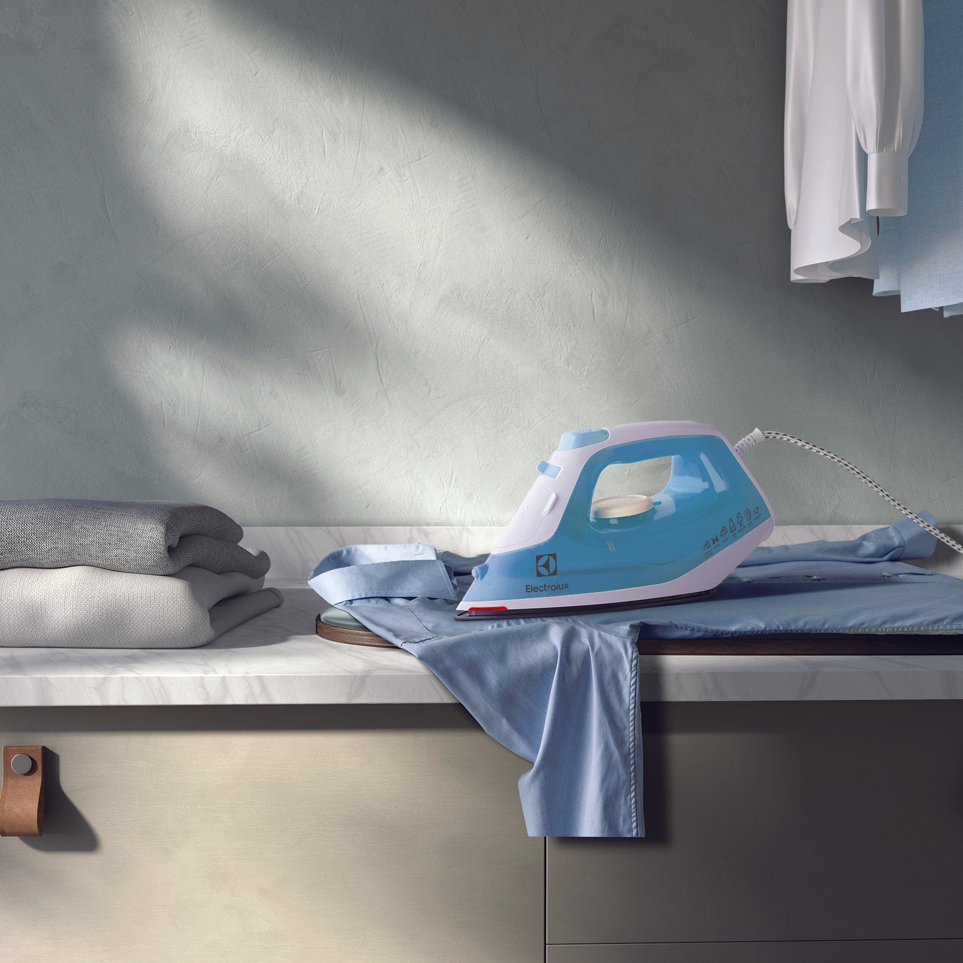 Electrolux EasyLine Steam Iron 2300W, Blue-EDB1730