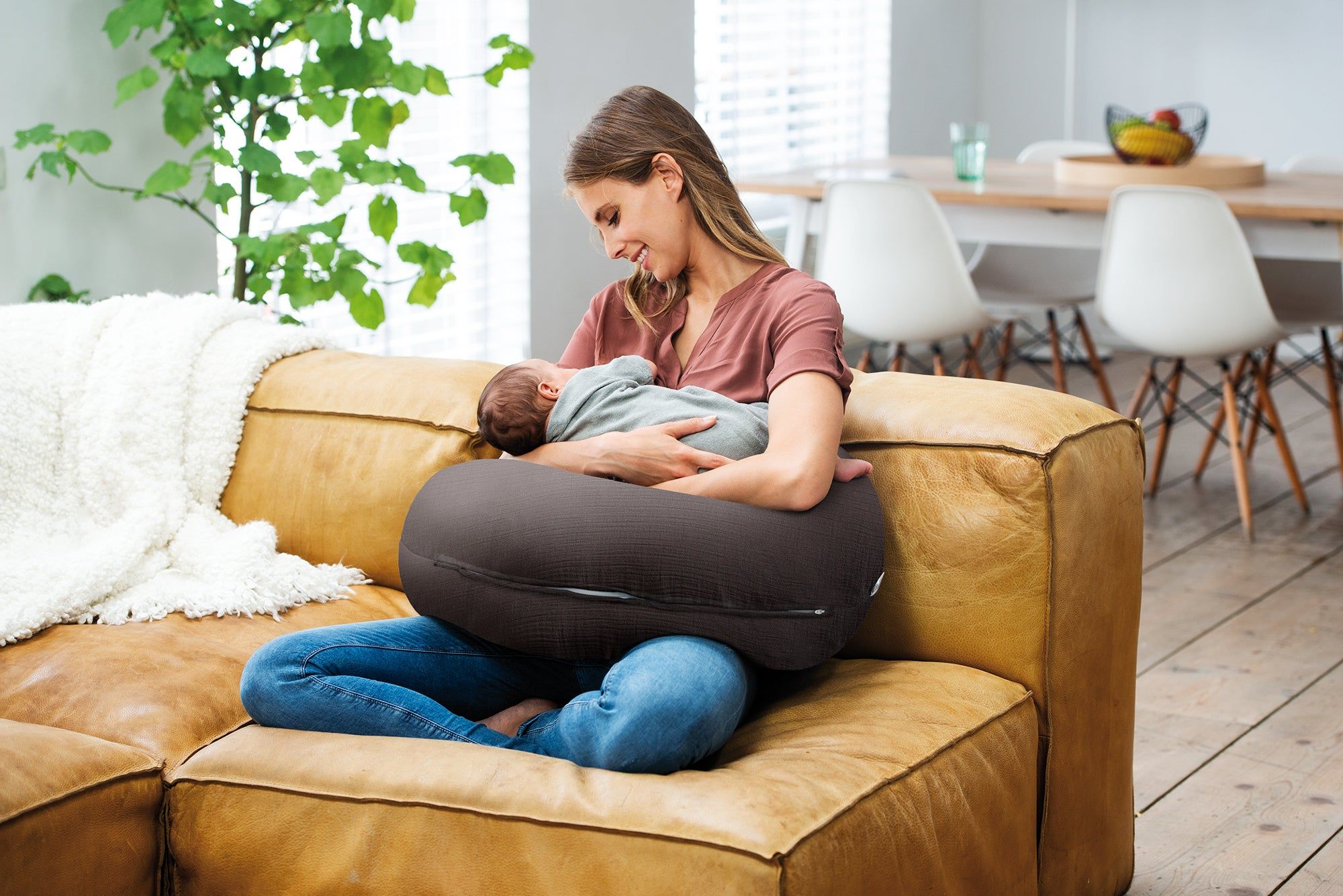 Doomoo Basics Comfy Big Nursing & Pregnancy Pillow — Grey