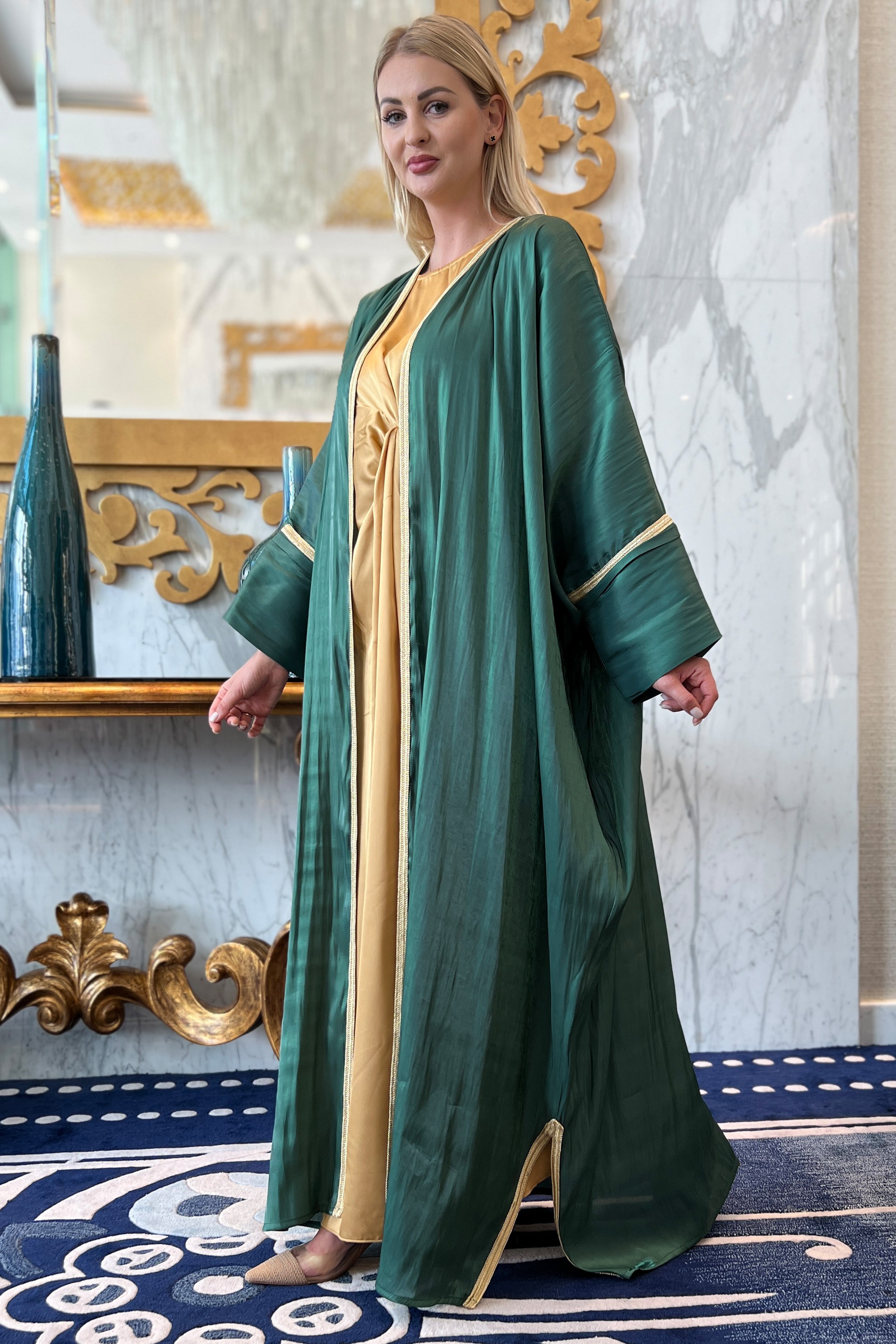 MOiSTREET Green Rotana Shimmer Bhist Abaya Set