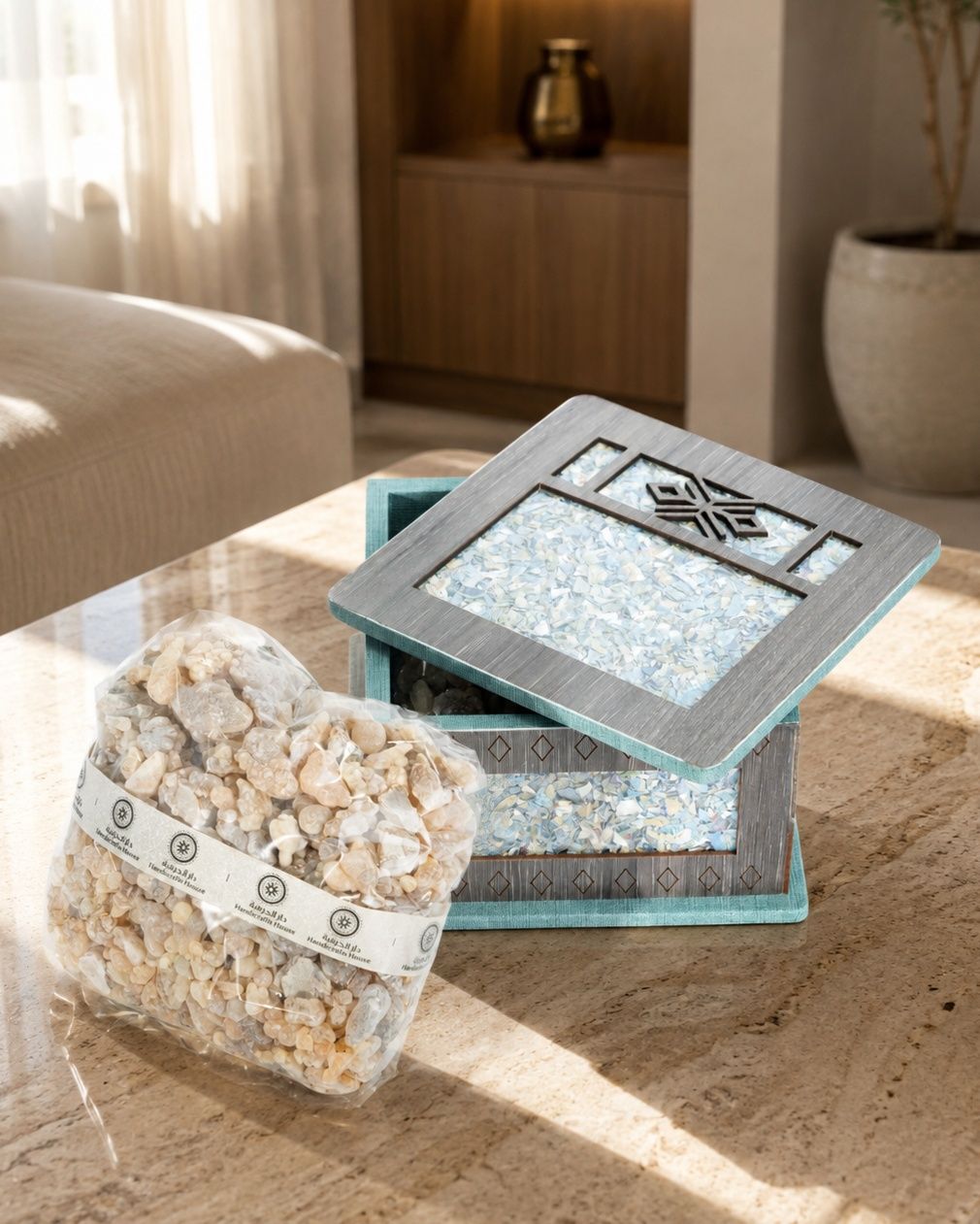 Frankincense in Small Wooden Box (SM), Assorted Colors