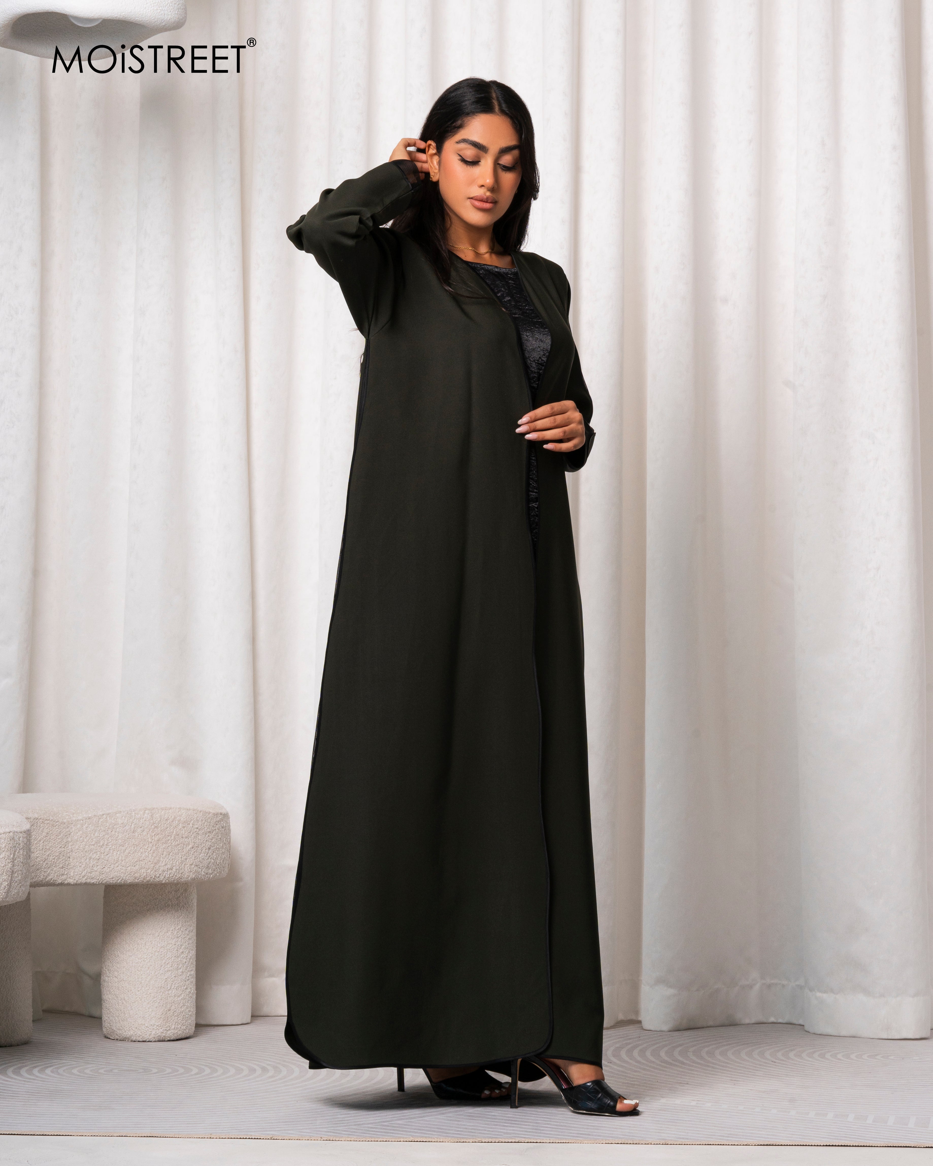 MOiSTREET Handmade Barbie Crepe Abaya