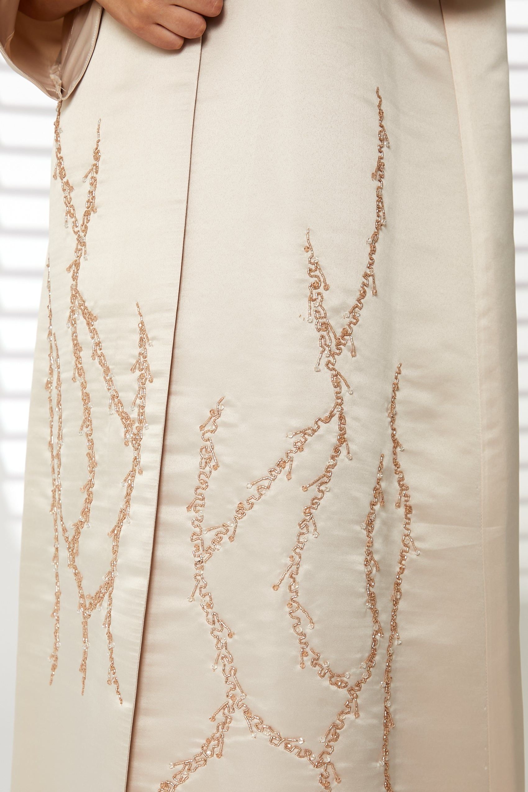 MOiSTREET Peach Bridal Satin Embroidered Open Abaya