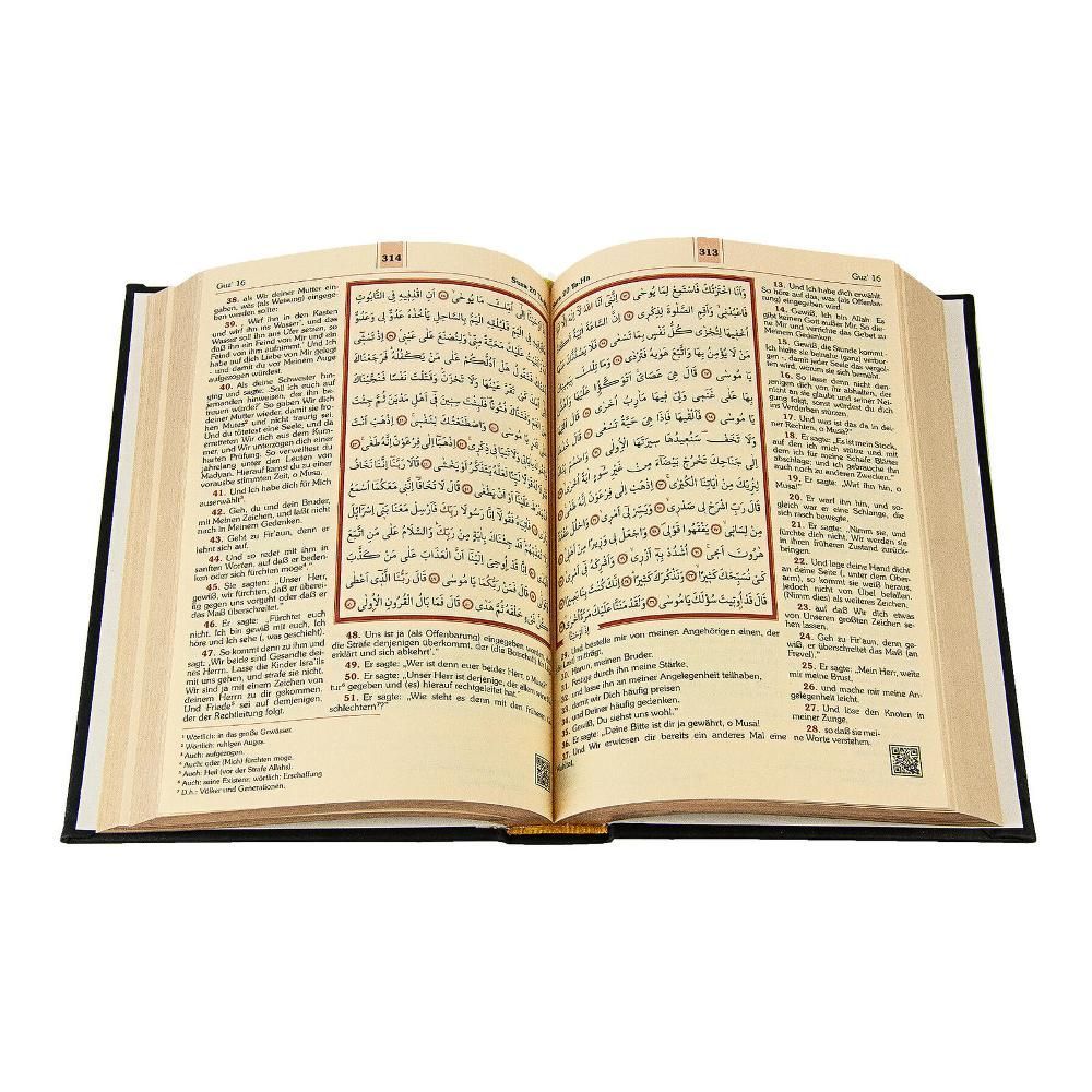 Quran-Karim And Prayer Rug Set With German Translation