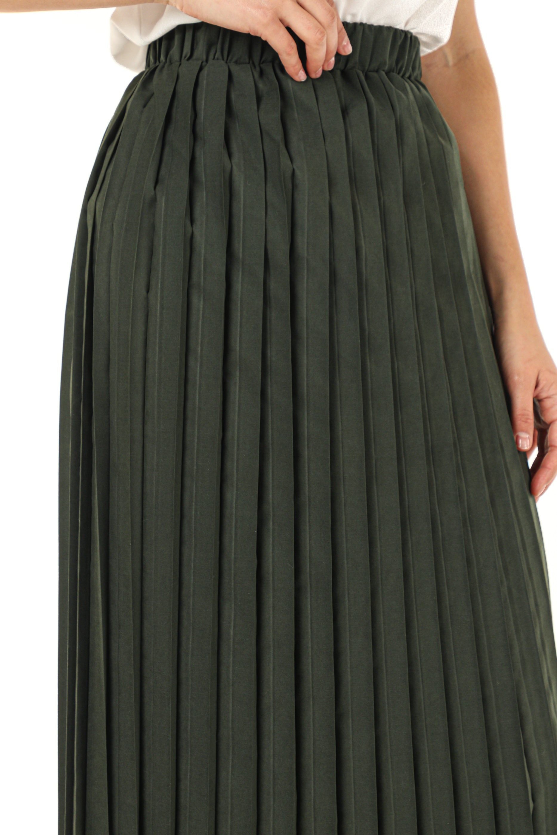 MOiSTREET Green Shamua Pleated Skirt