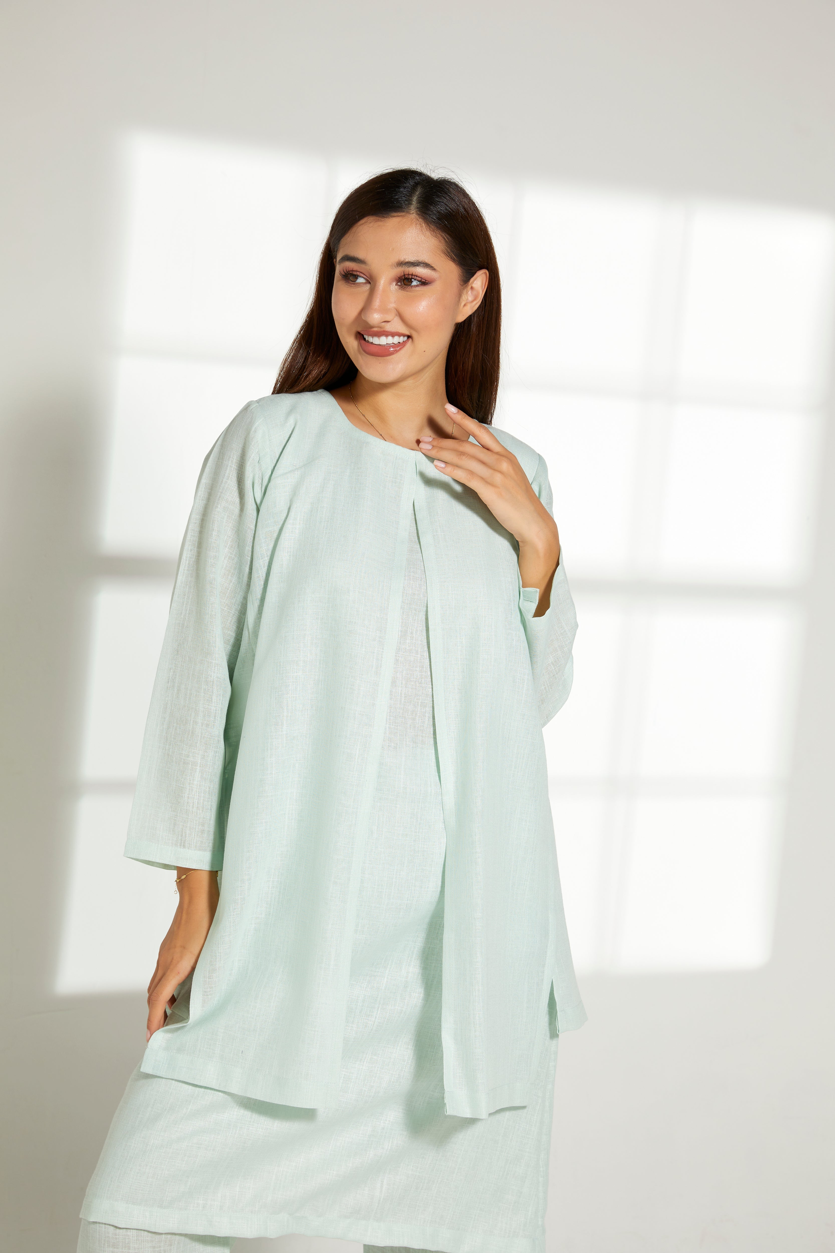 MOiSTREET Sea Green Linen Fabric Top and Pants Set