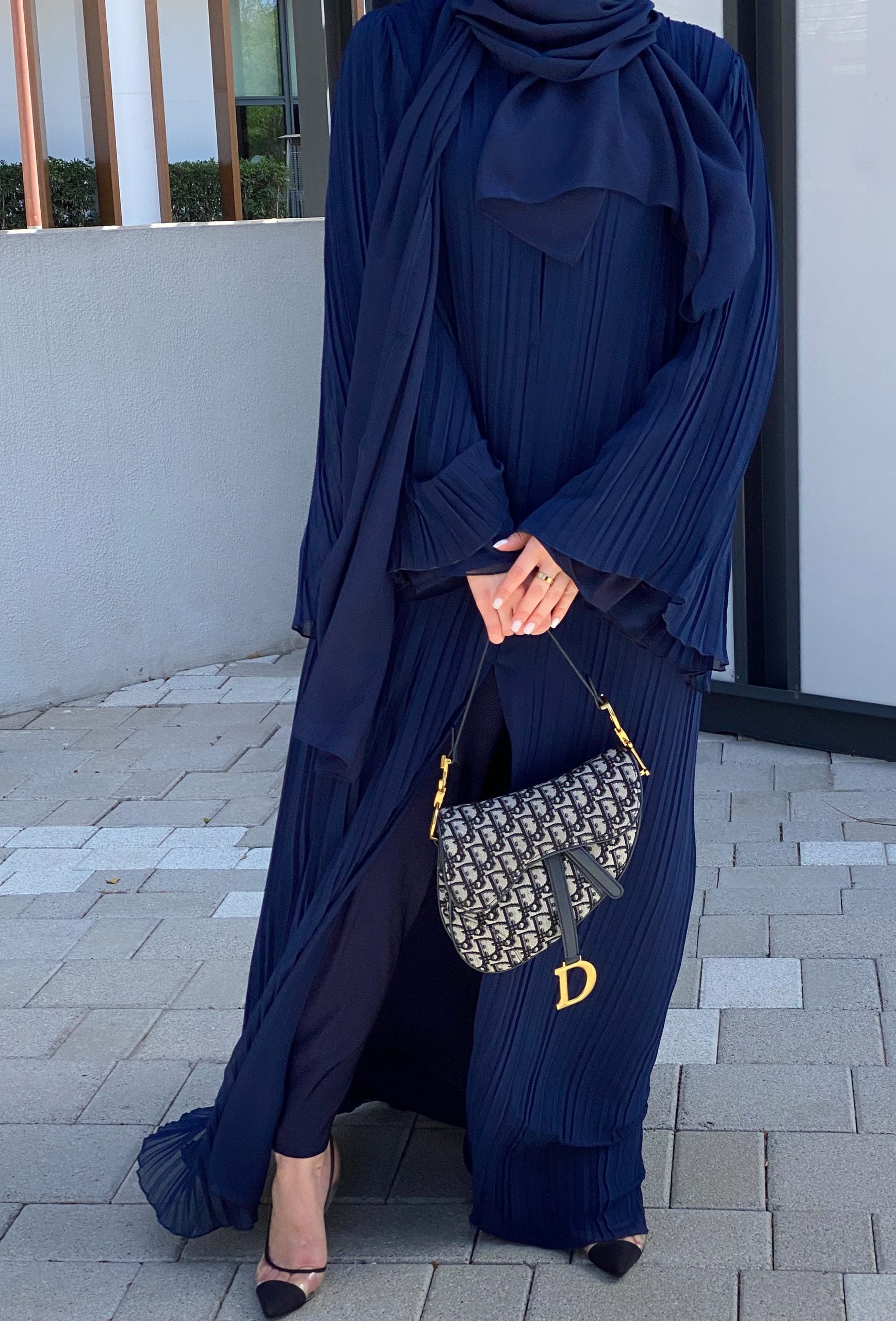 MOiSTREET Blue Pleated Chiffon Abaya