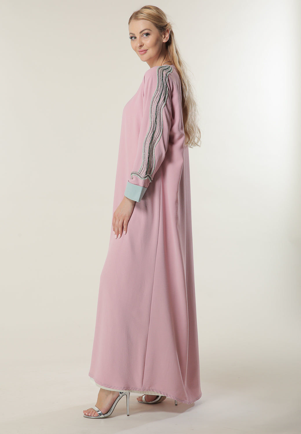 MOiSTREET Pink Embellished Abaya