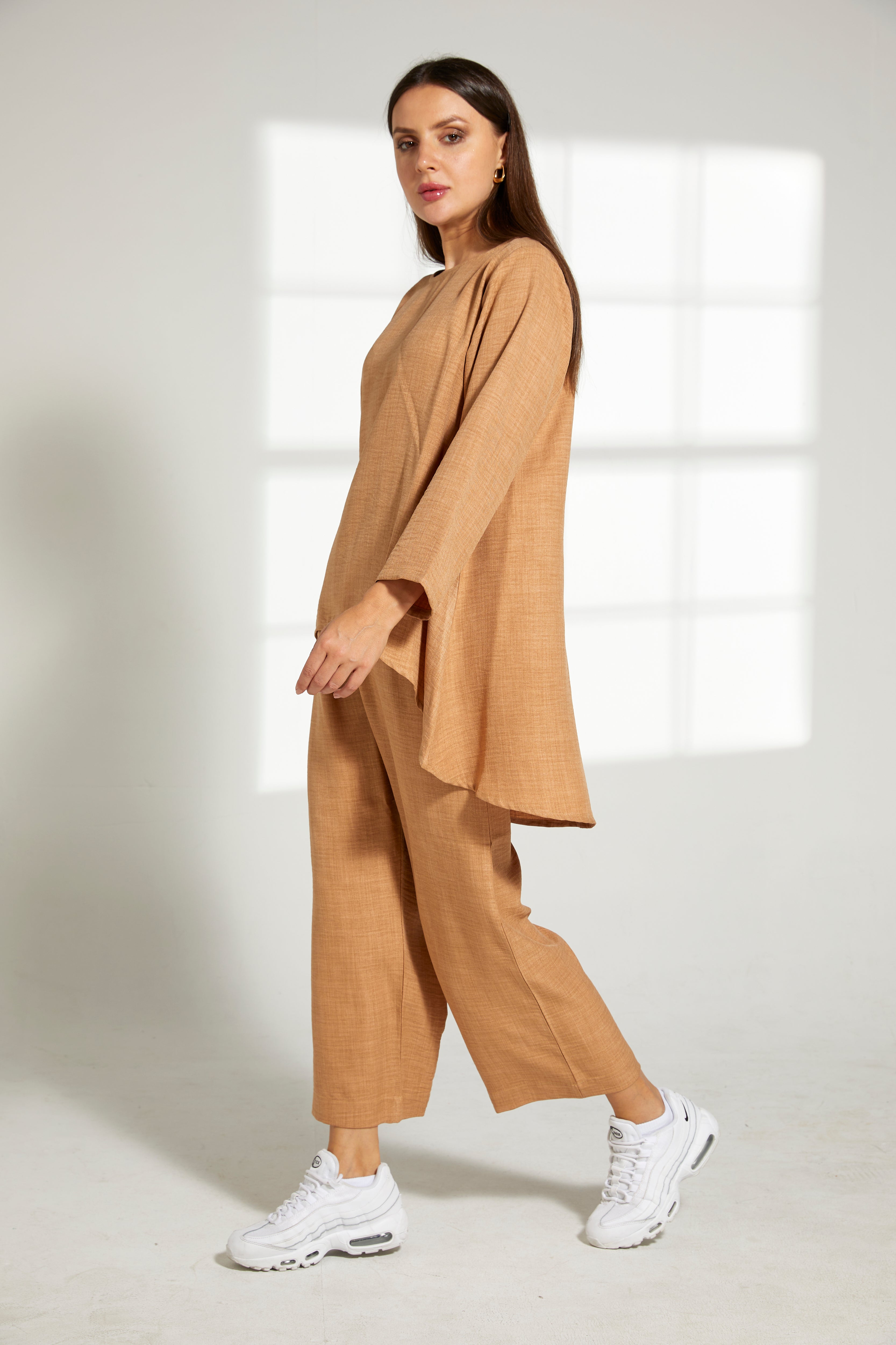 MOiSTREET TAN CEY Mélange Fabric Top And Pants Set