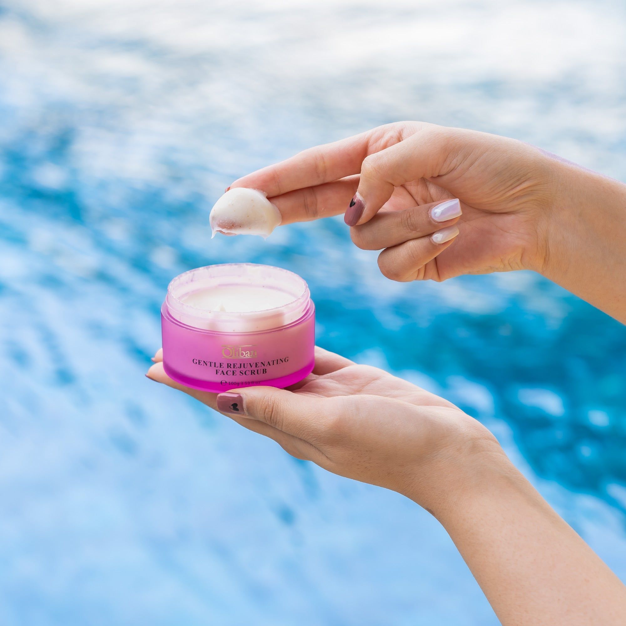 GENTLE REJUVENATING FACE SCRUB