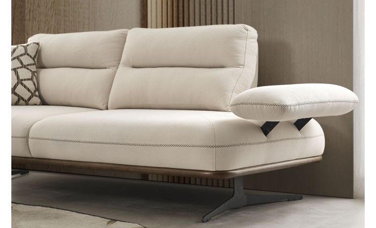Liva Living Room Set