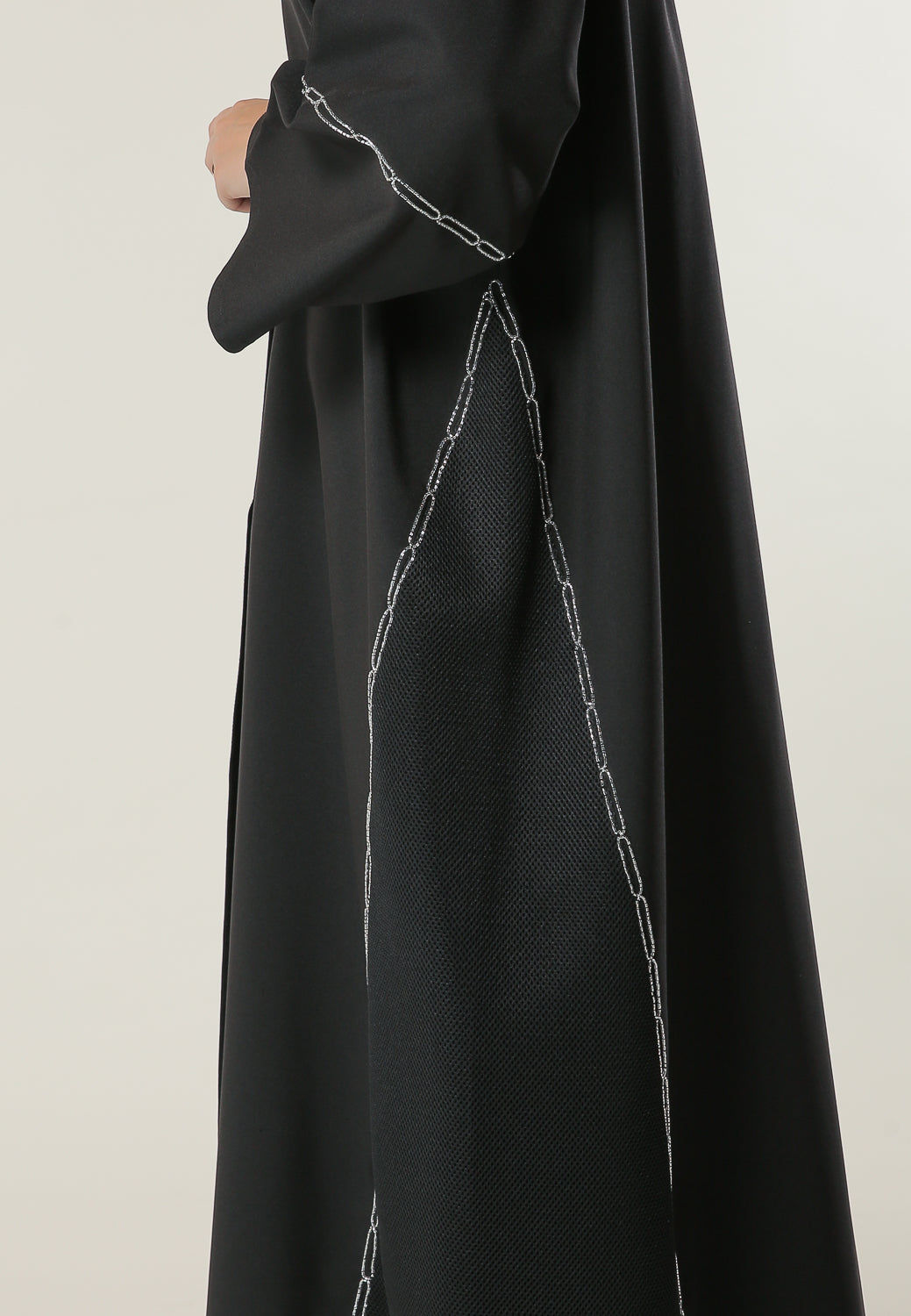 MOiSTREET Black Handwork Abaya