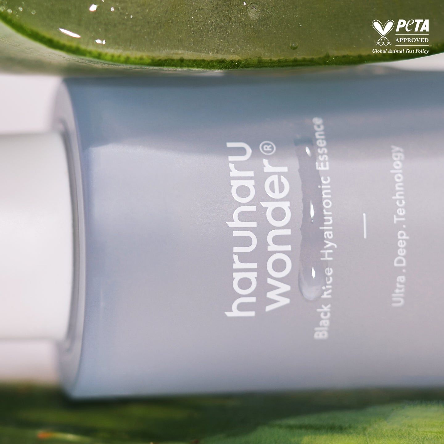 Haruharu wonder Black Rice Hyaluronic Essence