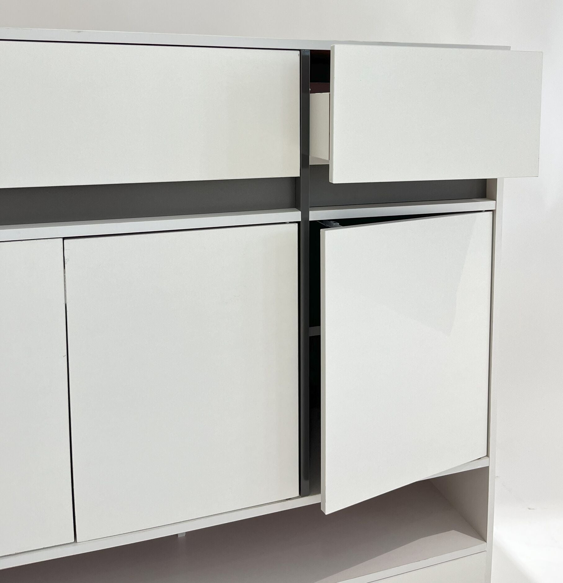 White Shoe Rack #B-08