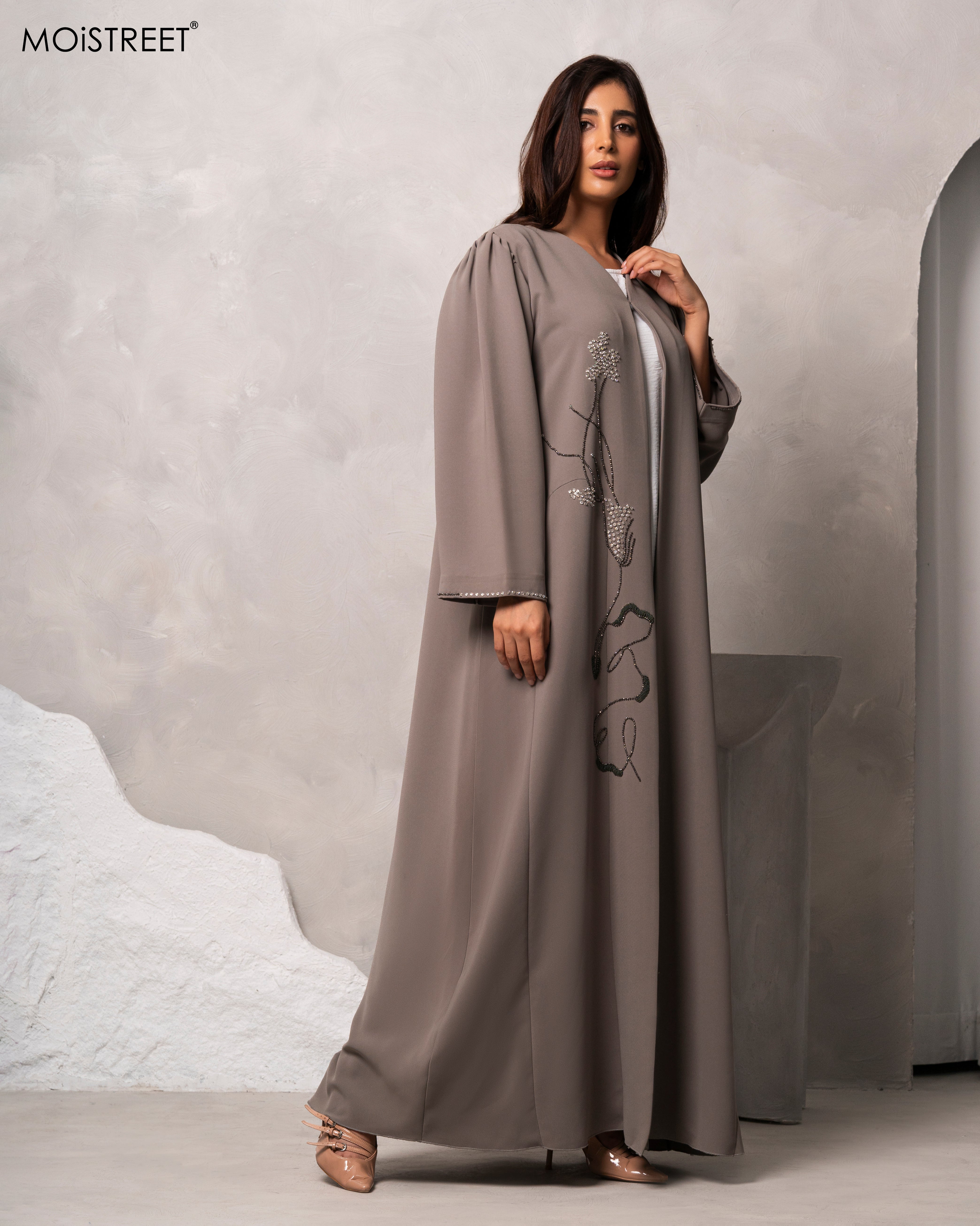 MOiSTREET Handmade Barbie Crepe Abaya