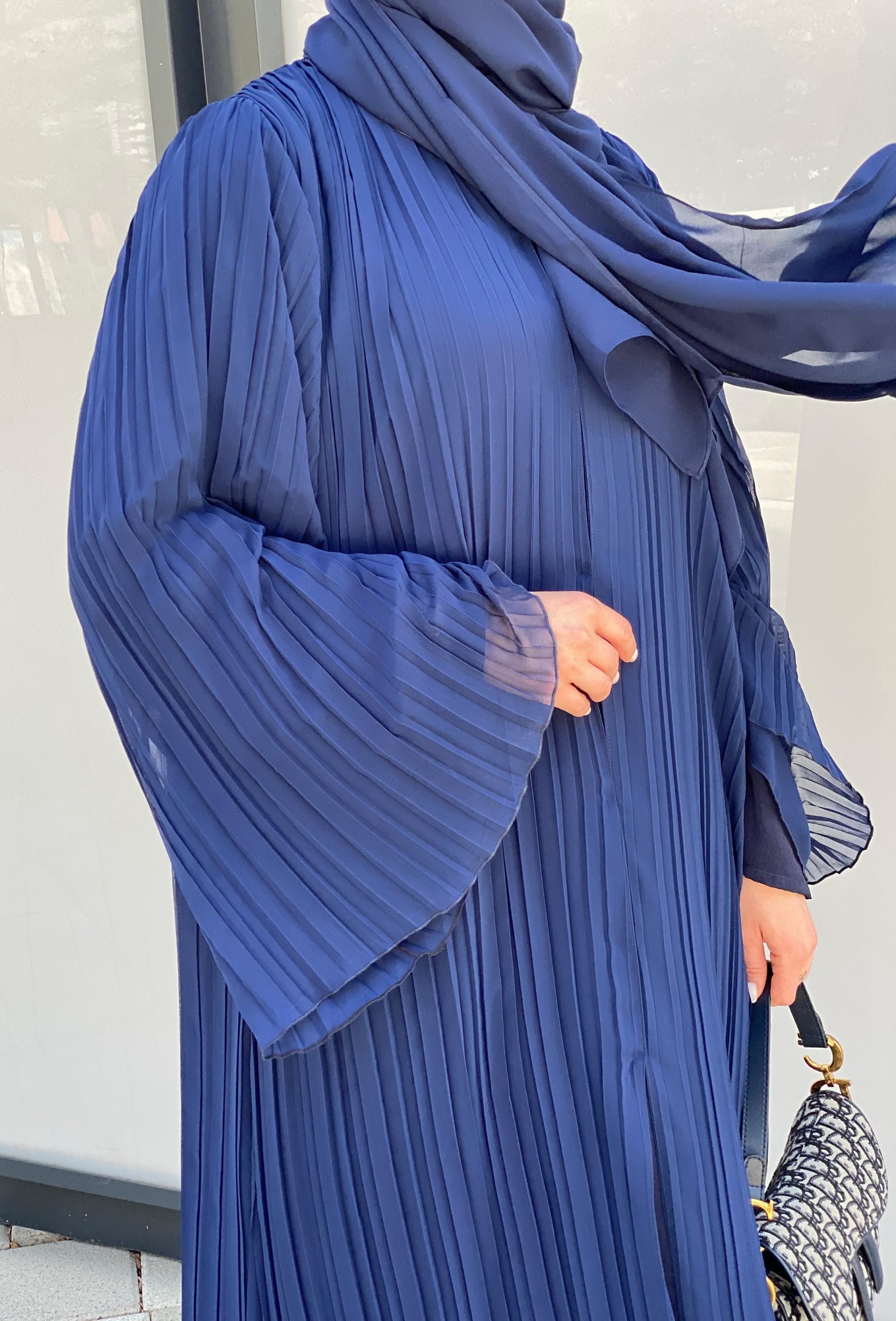 MOiSTREET Blue Pleated Chiffon Abaya