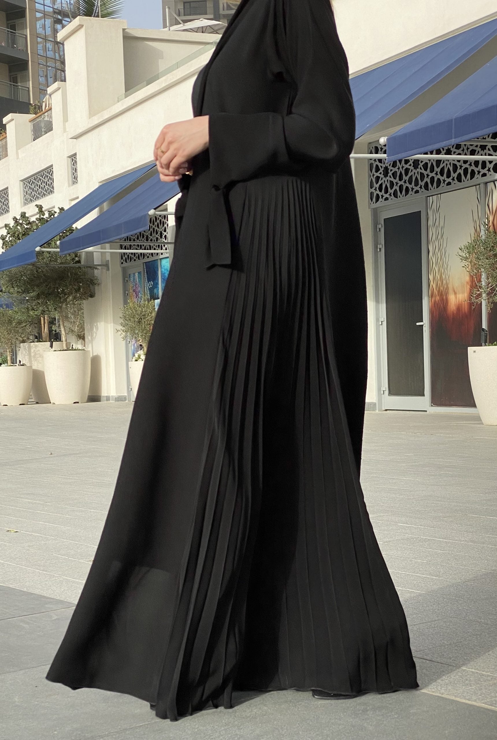 MOiSTREET Nida Black Abaya Set with Under Dress & Sheila
