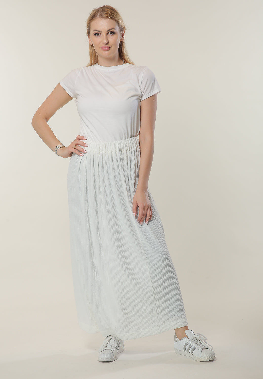 MOiSTREET Long Pleated Ivory Skirt