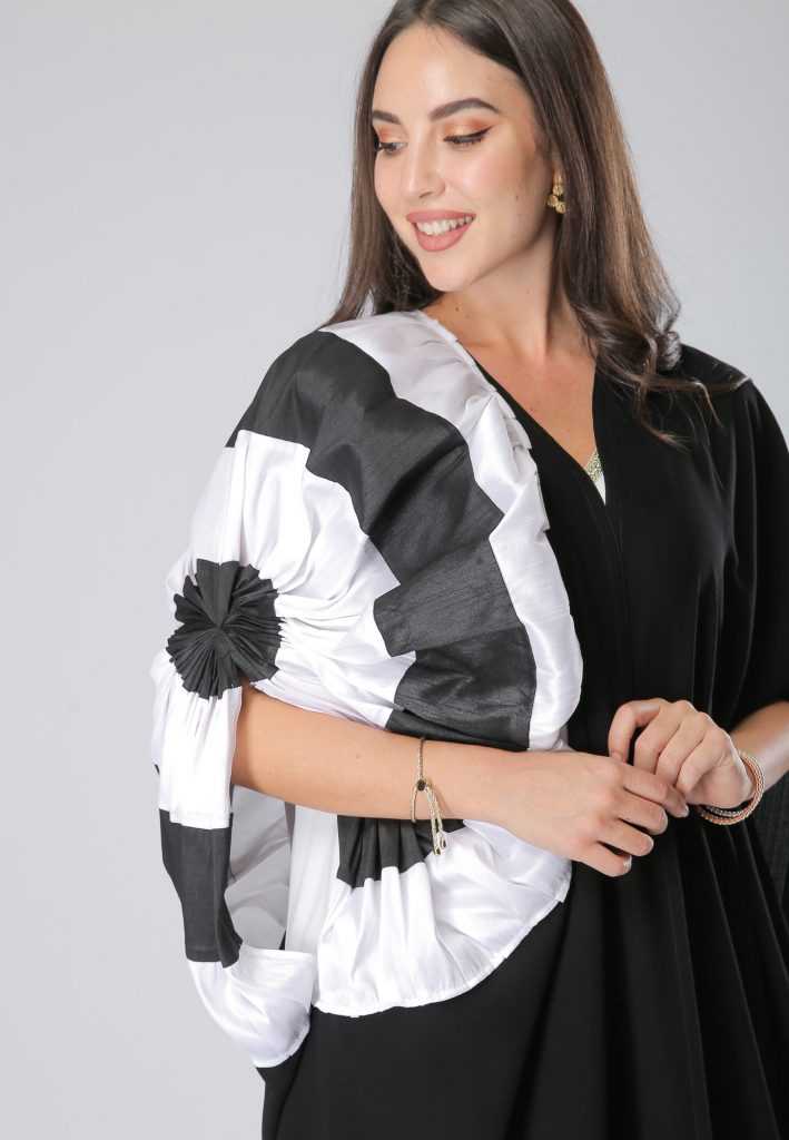 MOiSTREET Frill Flower Shoulder Abaya