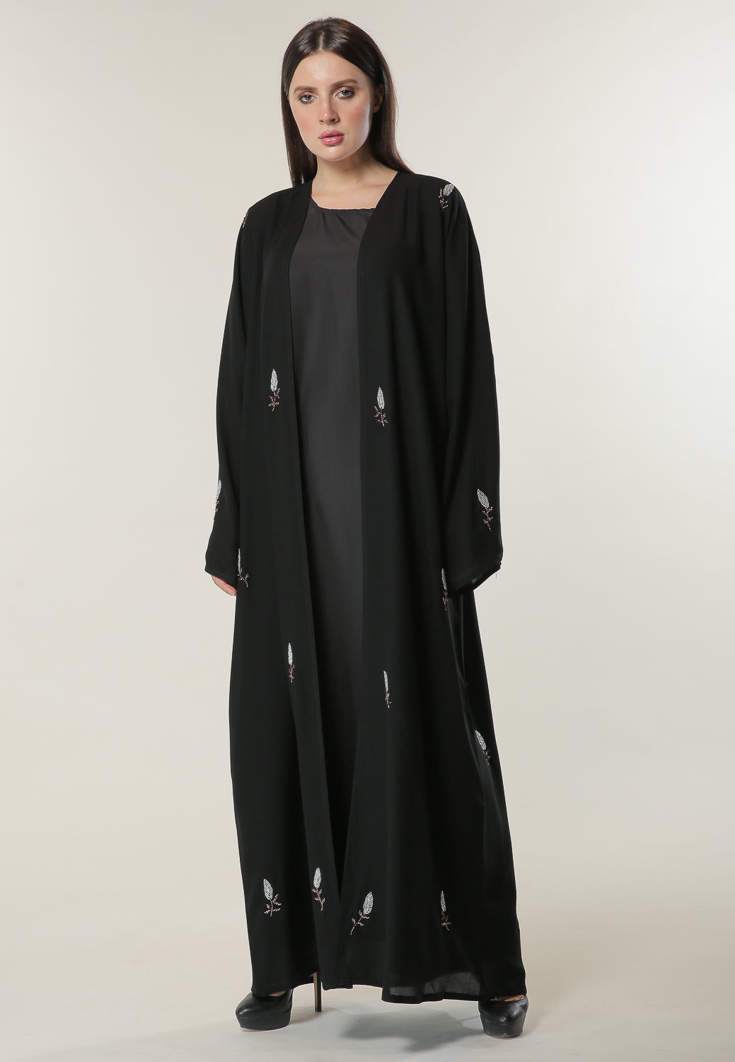 MOiSTREET Hand embroidered Motifs Black Abaya