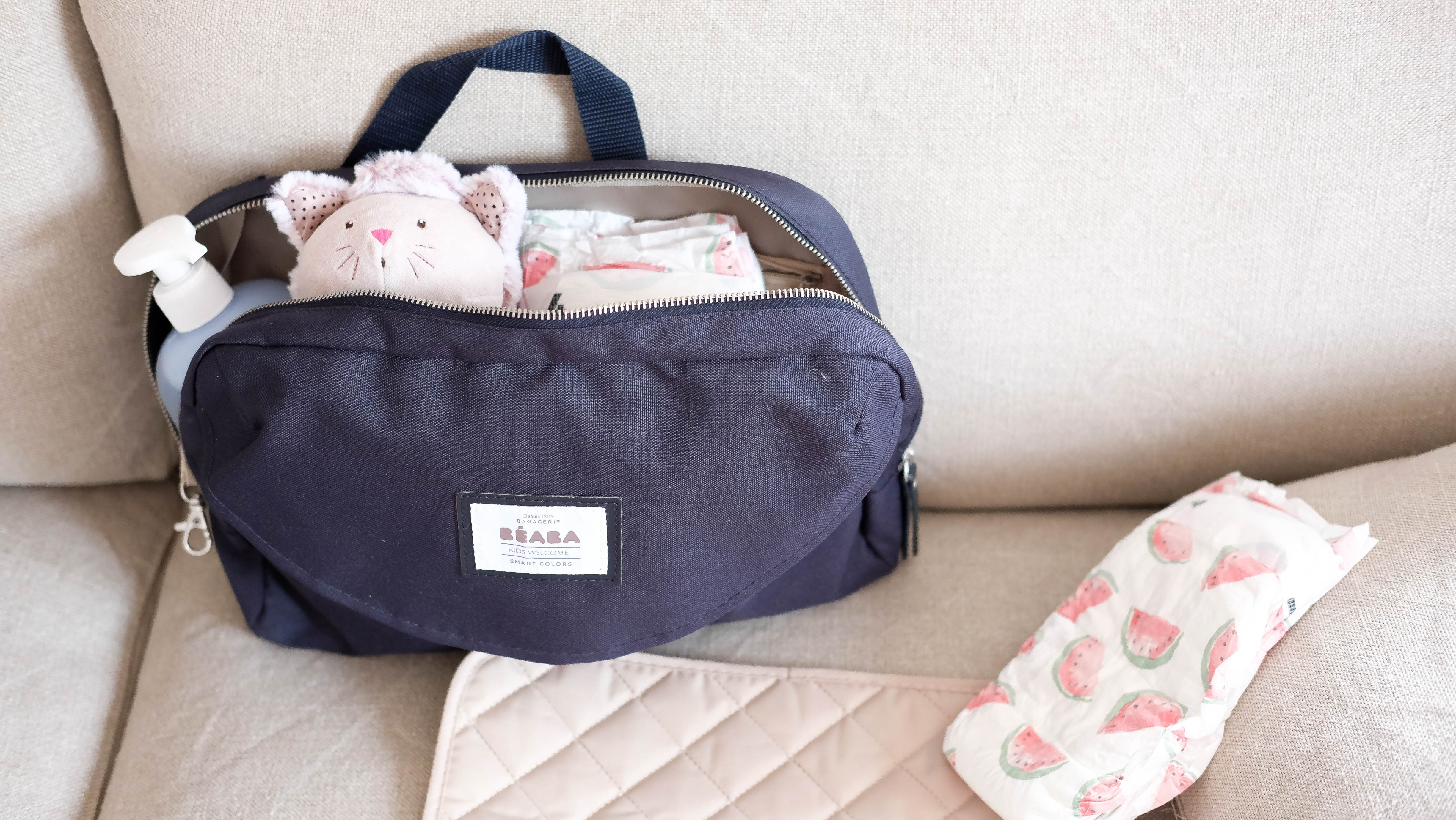 BÉABA Geneva II Changing Bag — Navy Blue
