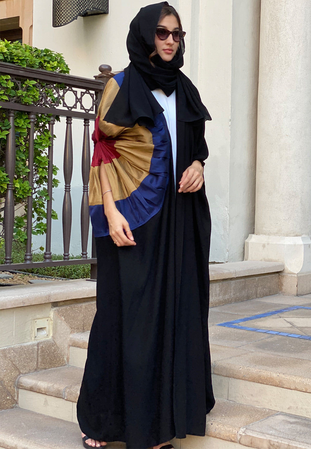 MOiSTREET Frill Flower Abaya