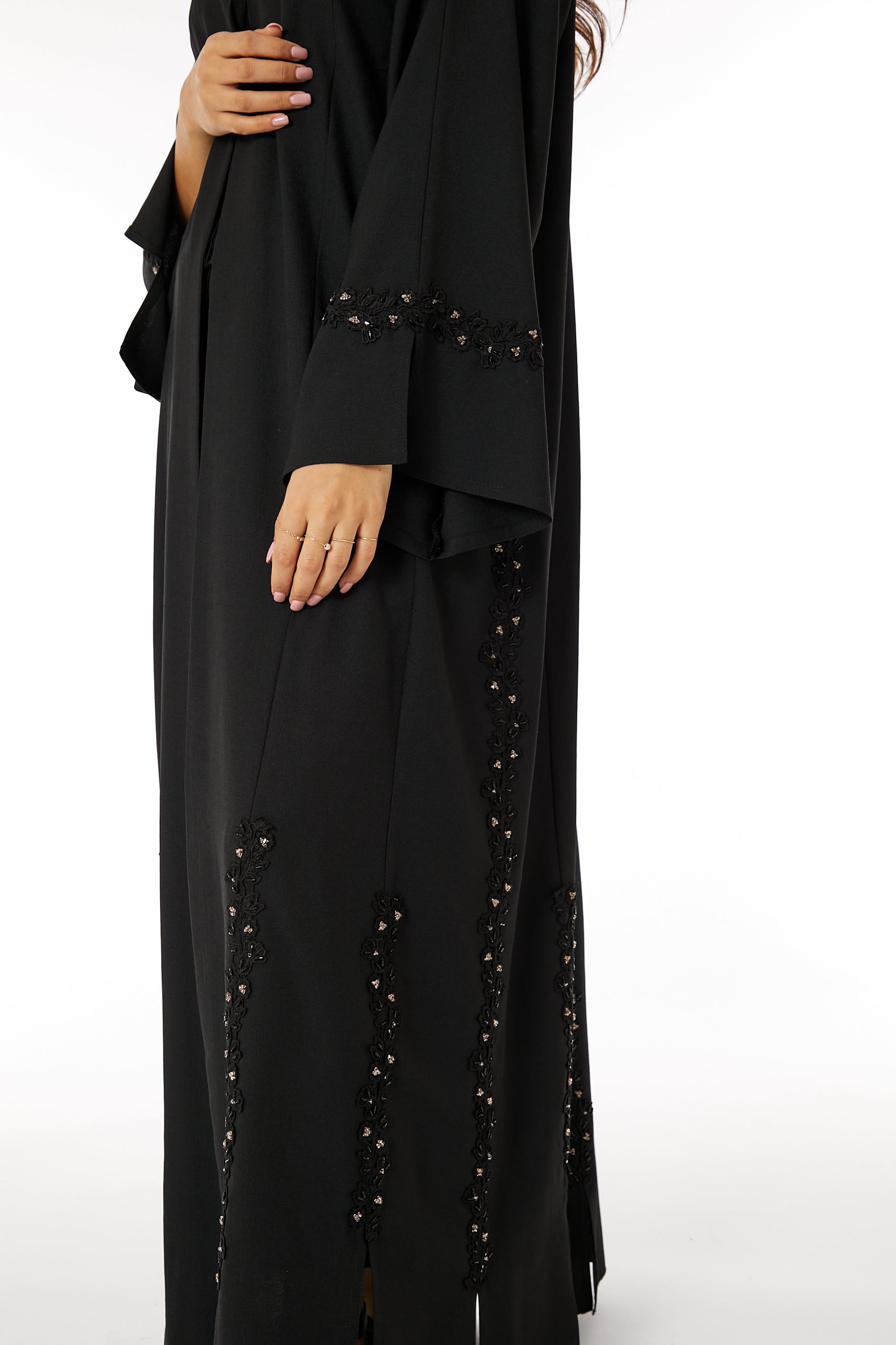 MOiSTREET Black Crepe Embroidered Abaya