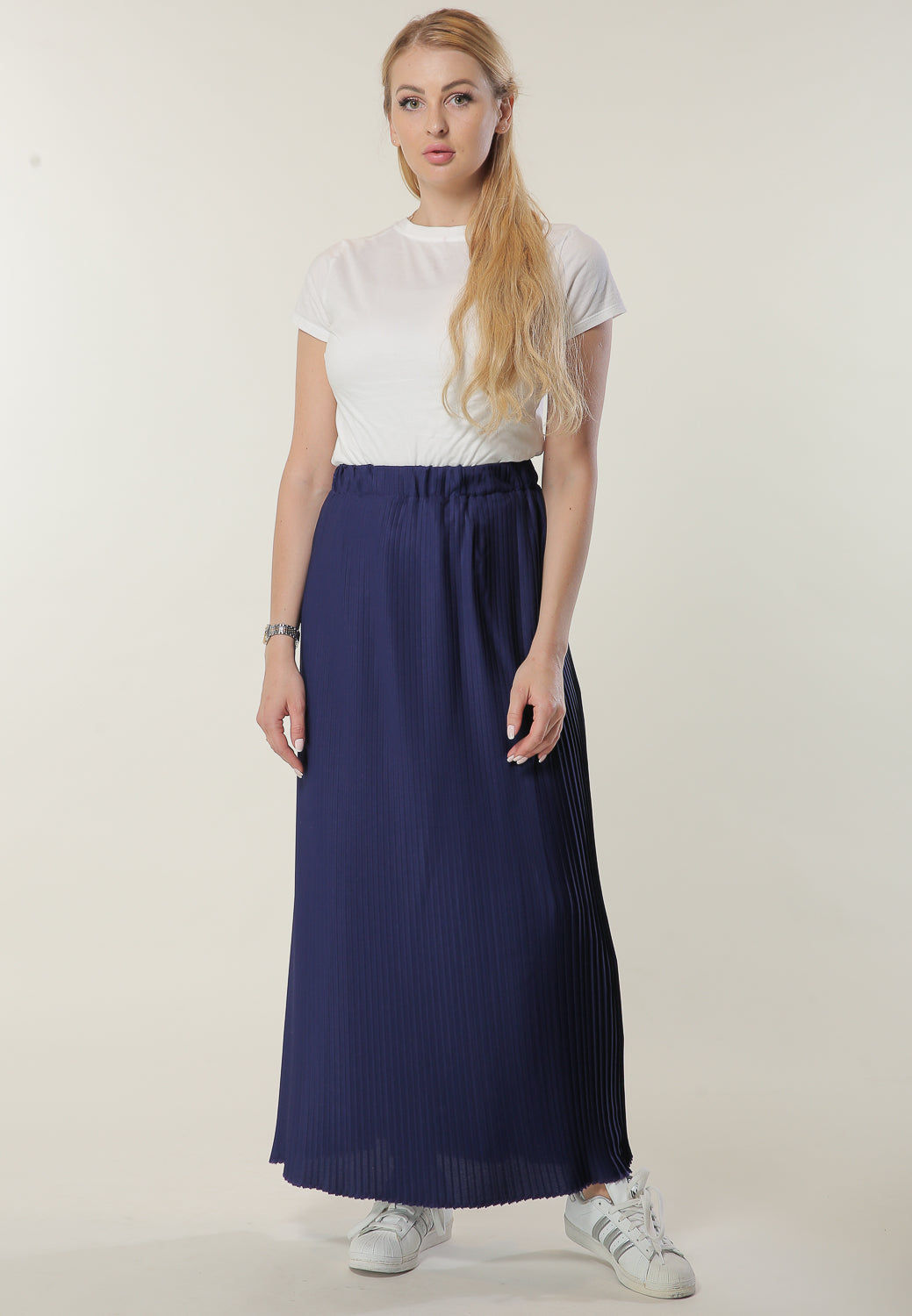 MOiSTREET Navy Pleated Skirt