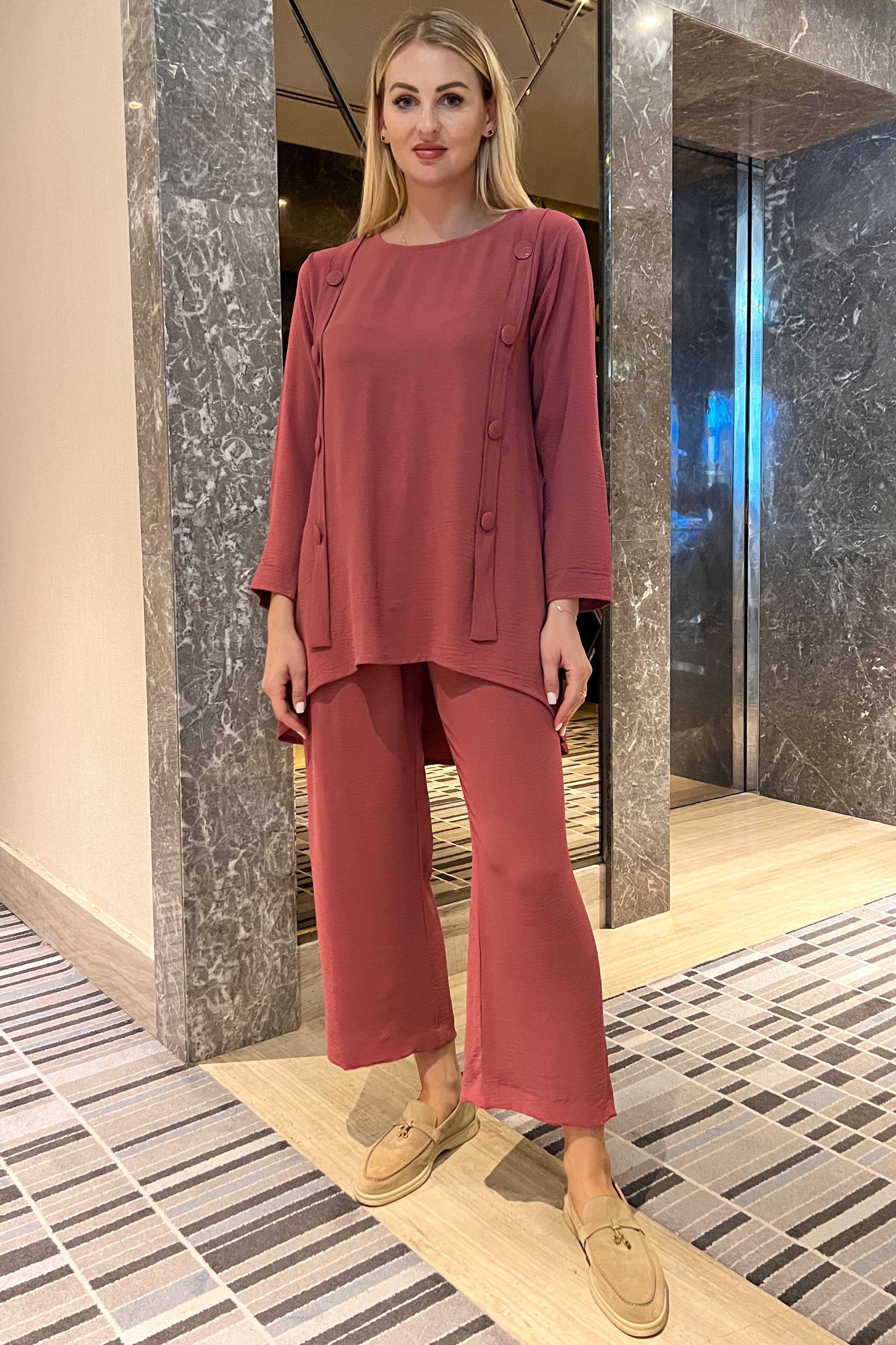 MOiSTREET Light Maroon CEY Fabric Top And Pants Set