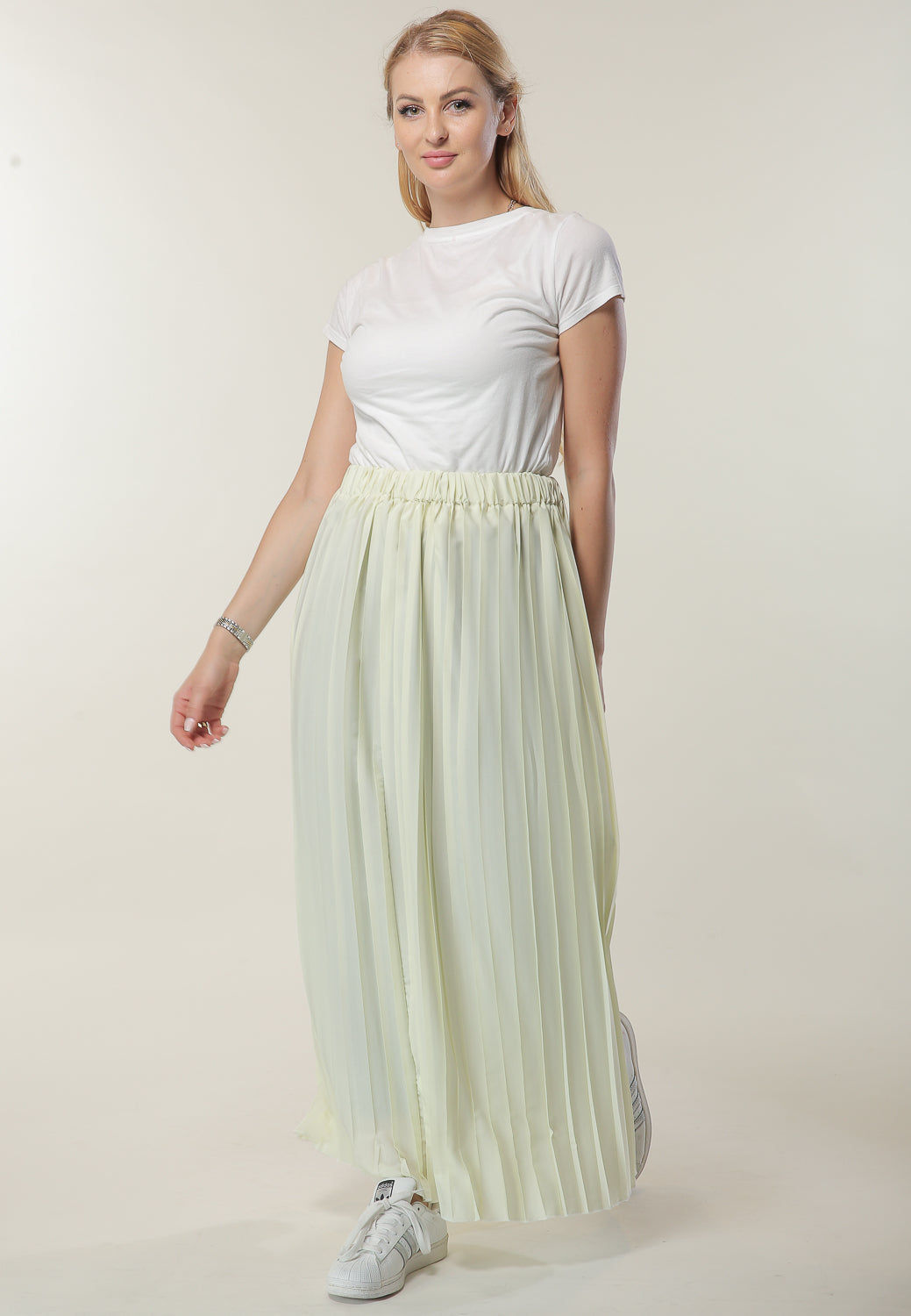 MOiSTREET Long Pleated Skirt
