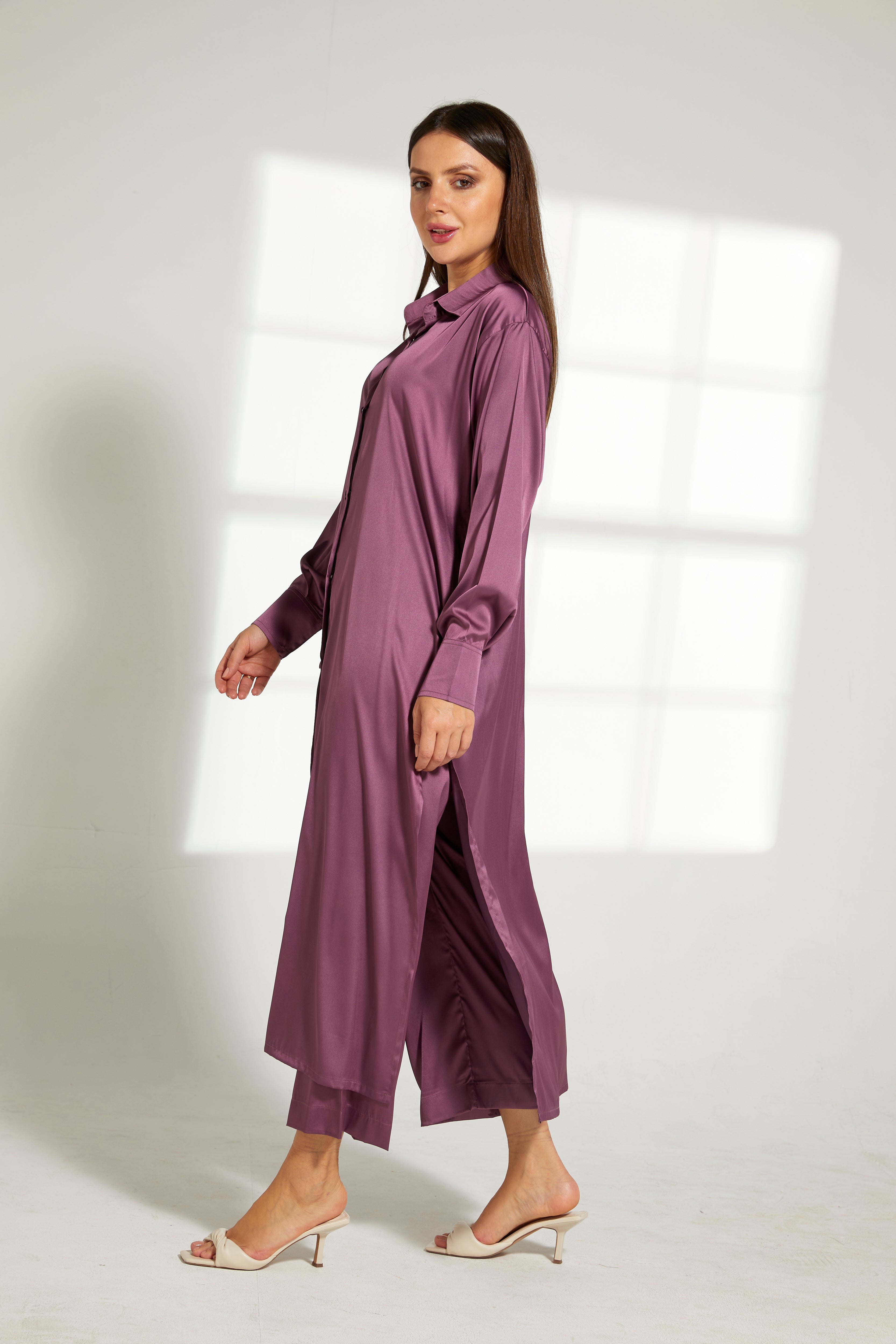 MOiSTREET Purple Silk Fabric Top and Pants Set