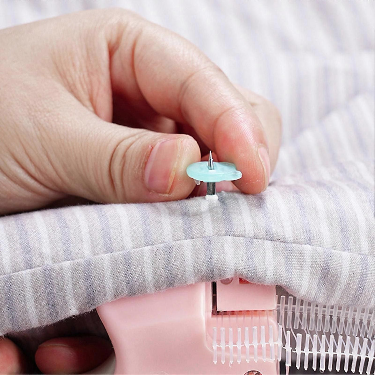 Clothing Repair Kit With 100 Micro Fasteners and Thin Needles