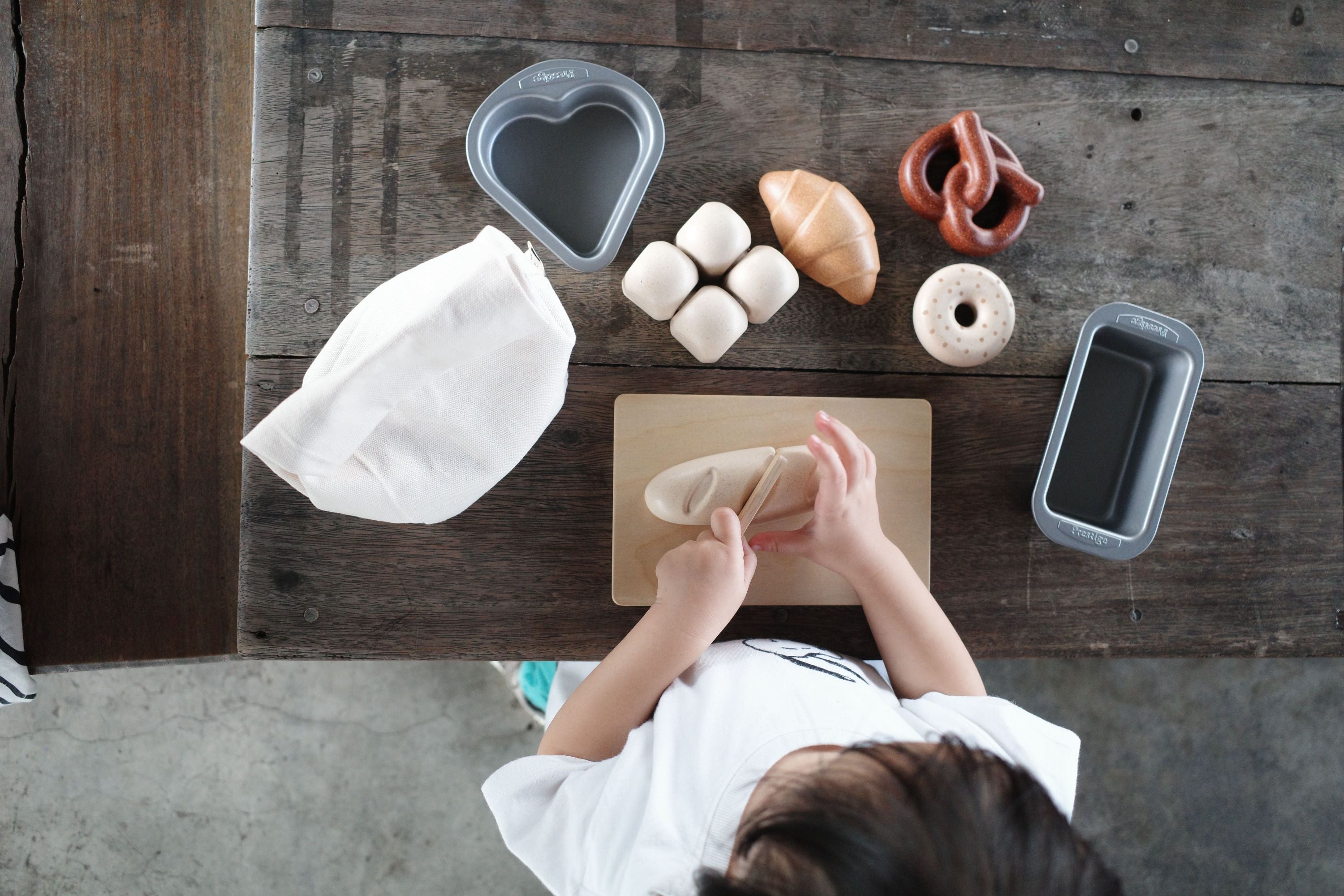 PlanToys Bread Set — Wooden Pretend Play Food Set